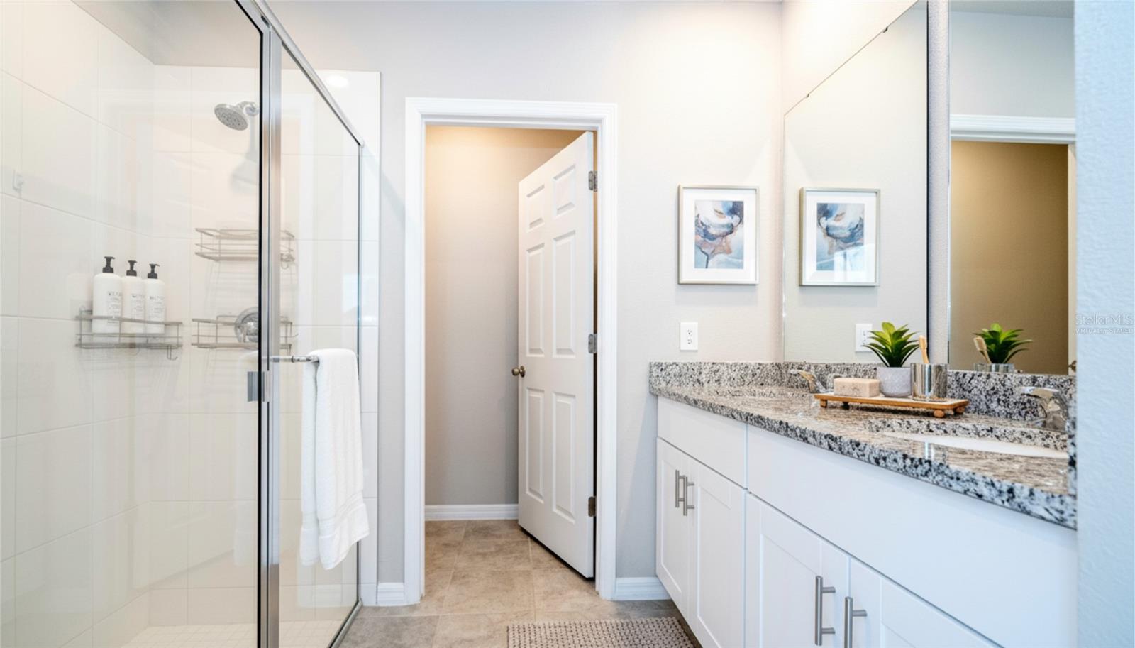 Image 33 of 67 For 874 Rivers Crossing Street