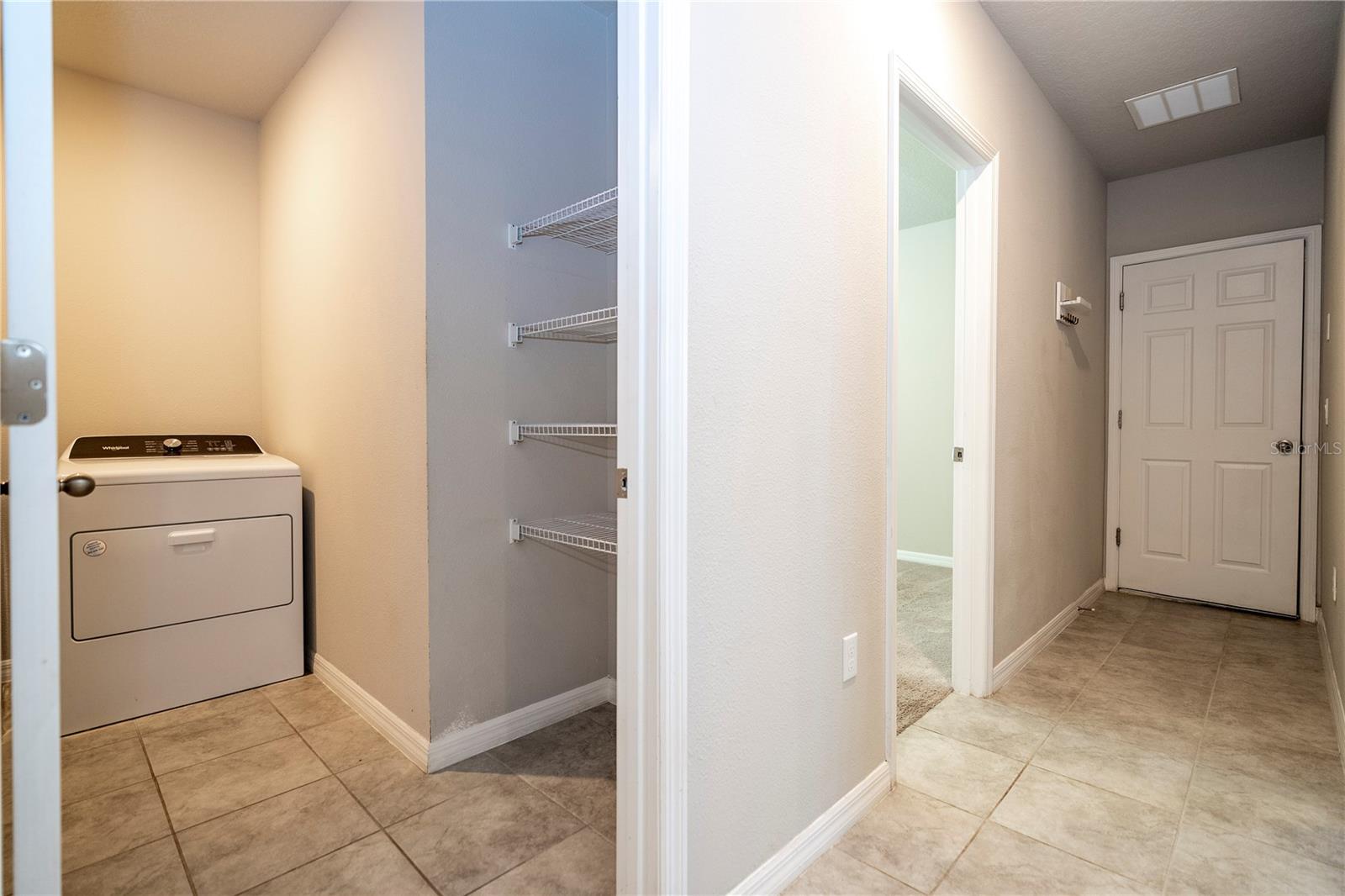 Image 39 of 67 For 874 Rivers Crossing Street