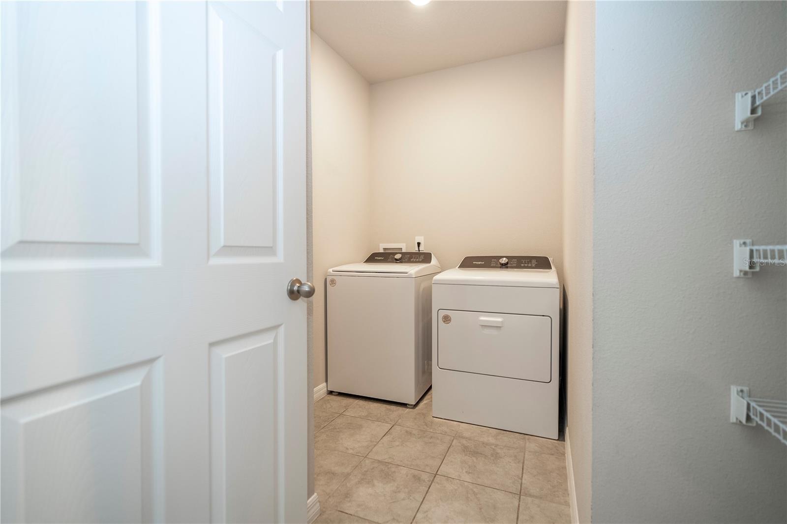 Image 40 of 67 For 874 Rivers Crossing Street