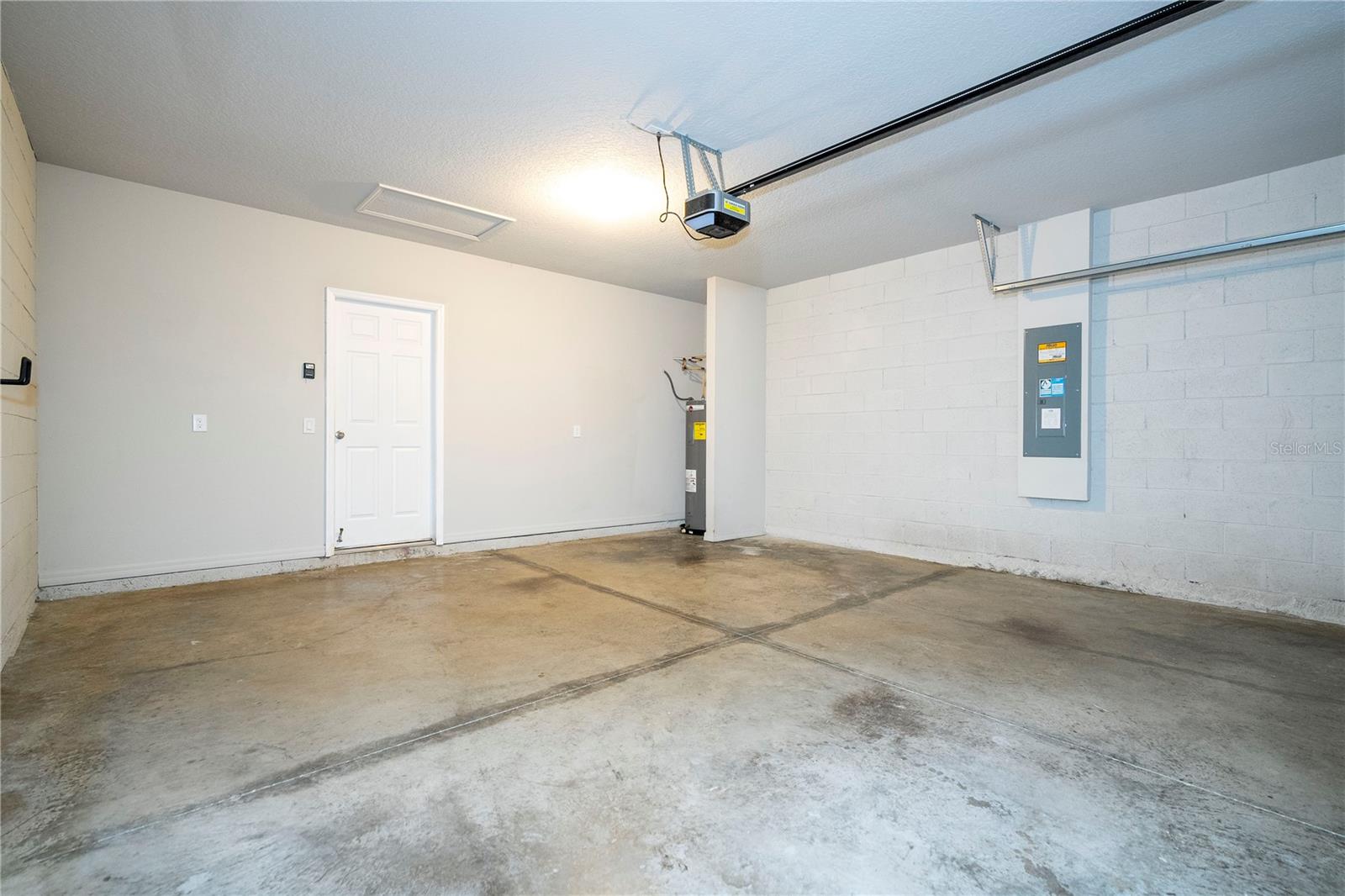 Image 51 of 67 For 874 Rivers Crossing Street