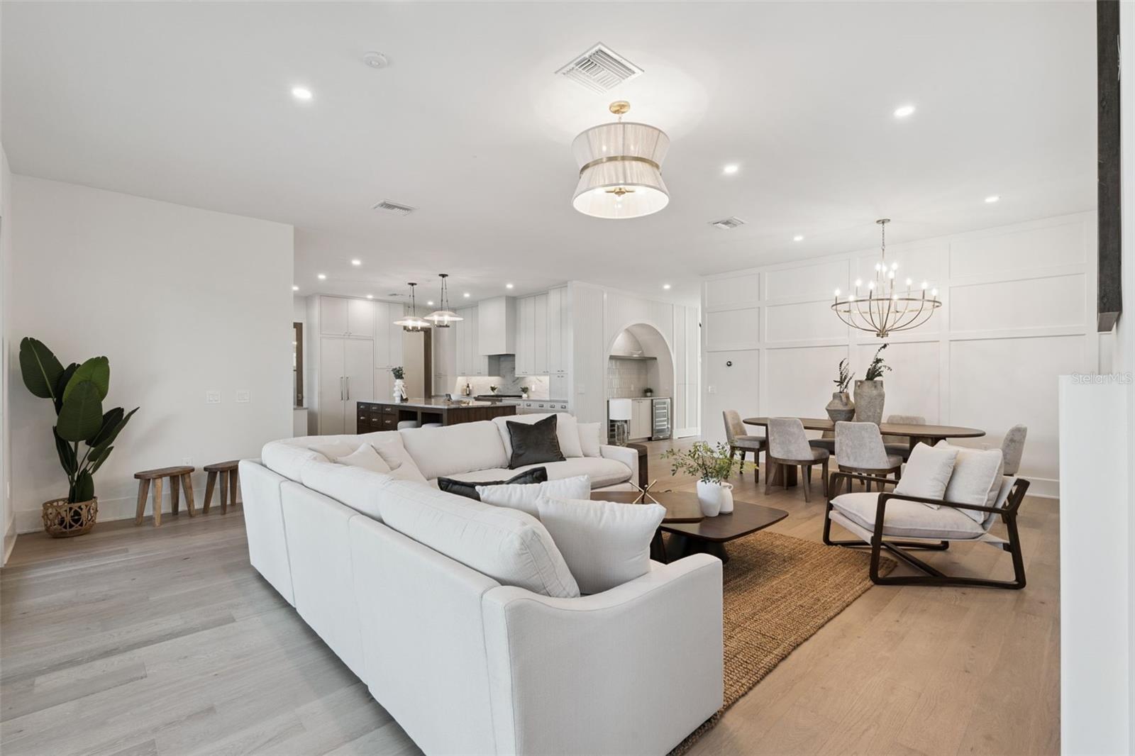 Image 22 of 63 For 35 Hazel Street