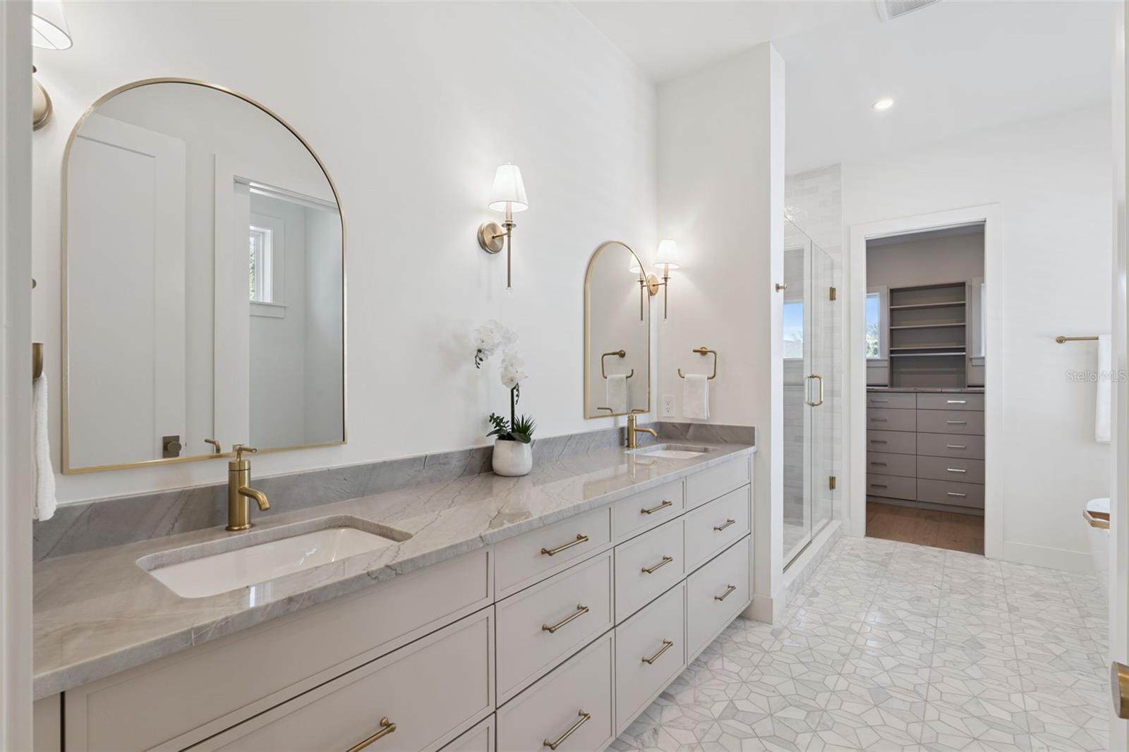 Image 32 of 63 For 35 Hazel Street