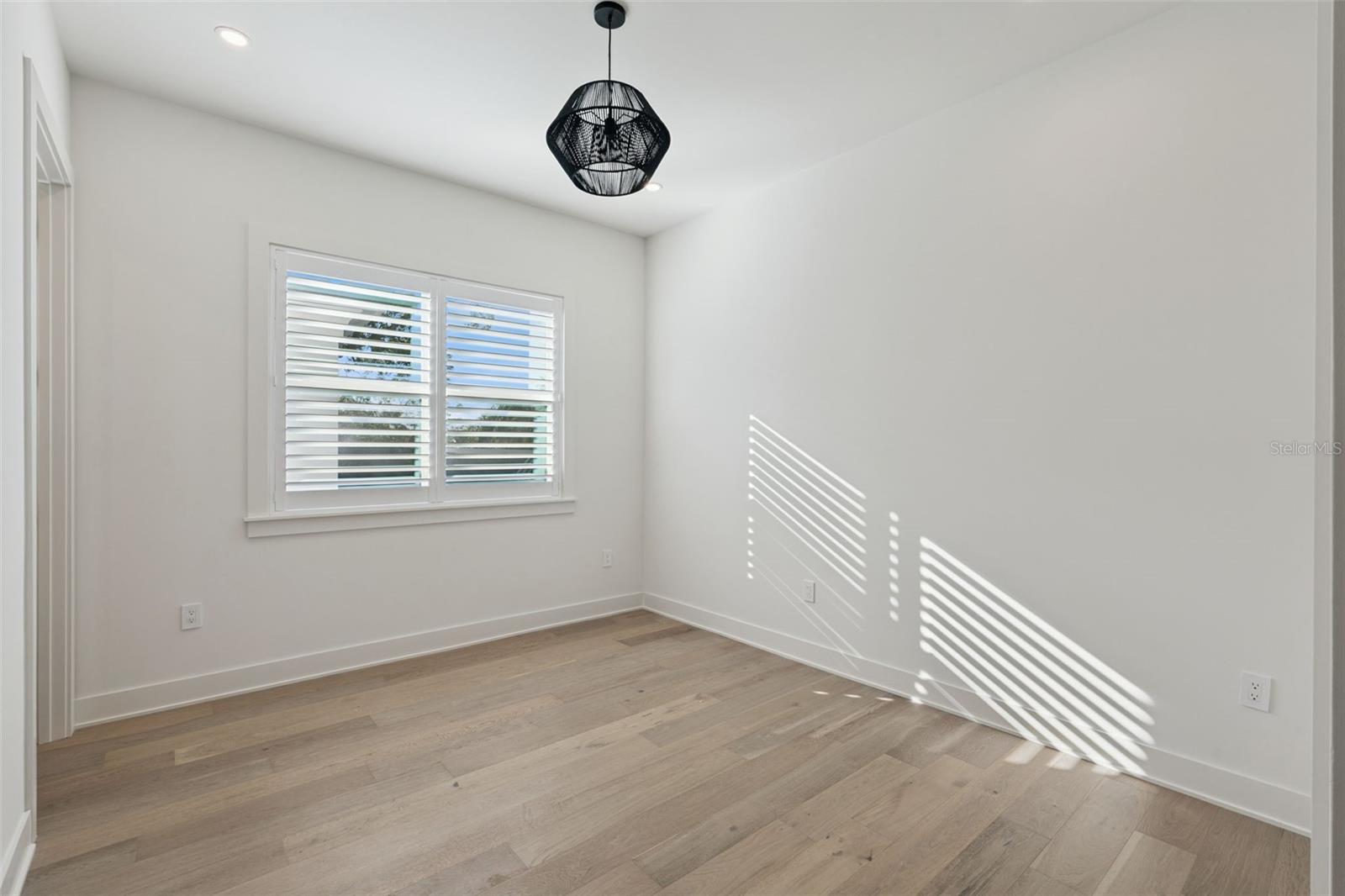 Image 43 of 63 For 35 Hazel Street