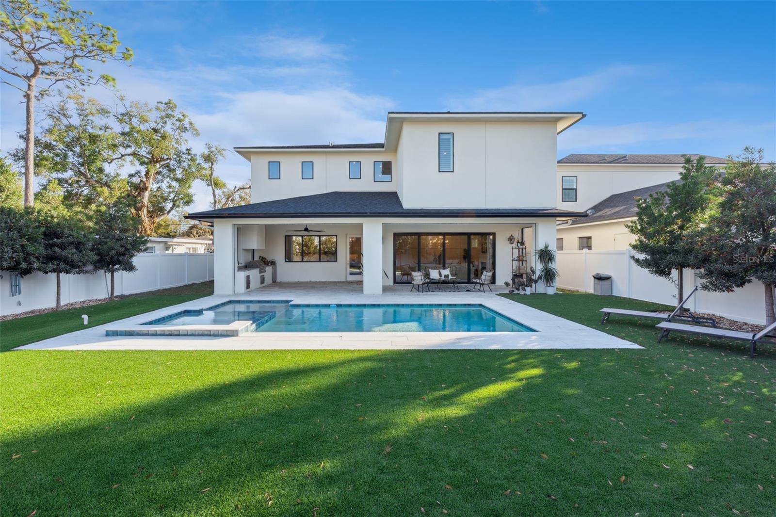 Image 52 of 63 For 35 Hazel Street