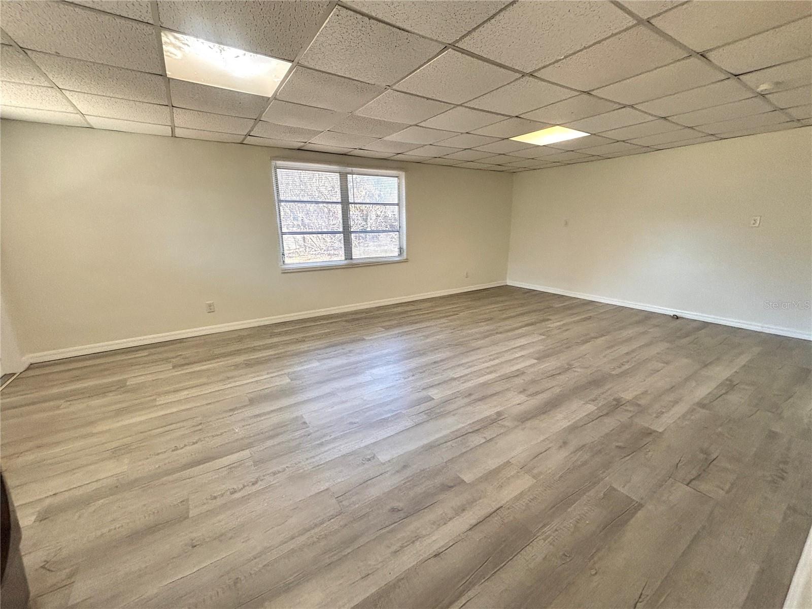 Image 12 of 22 For 840 Lake Avenue