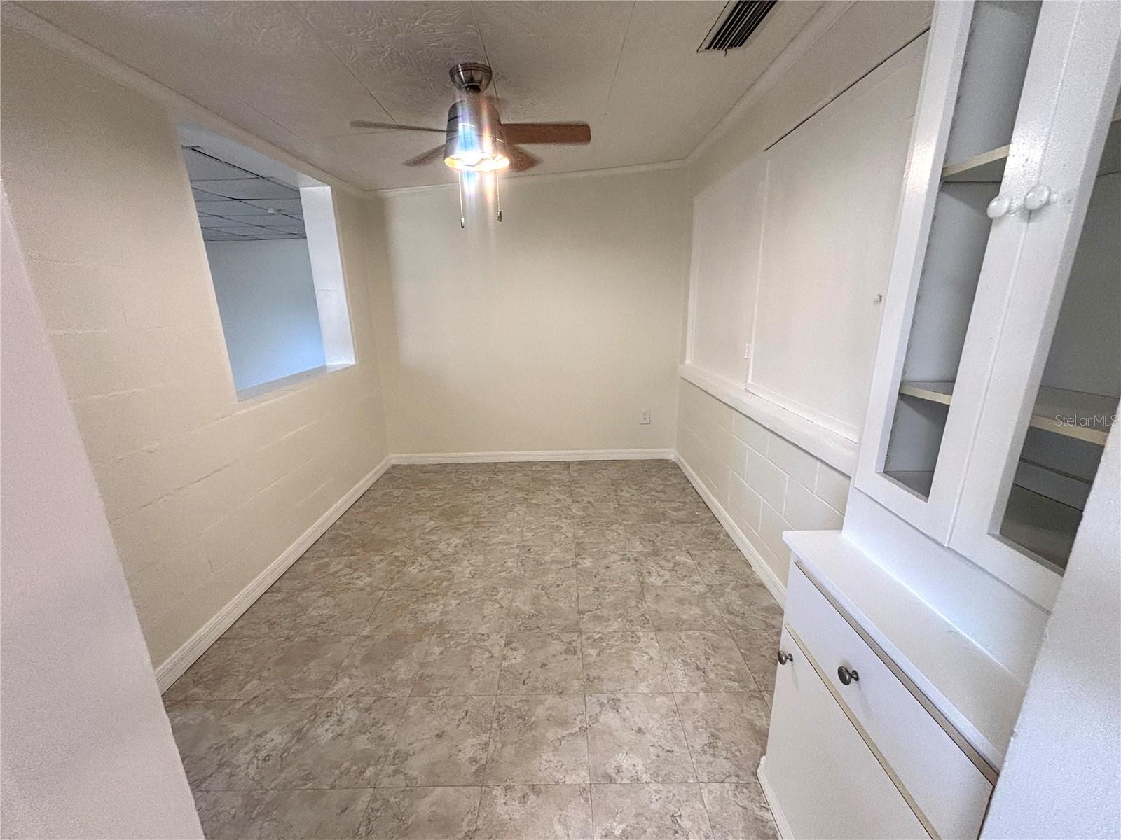 Image 7 of 22 For 840 Lake Avenue