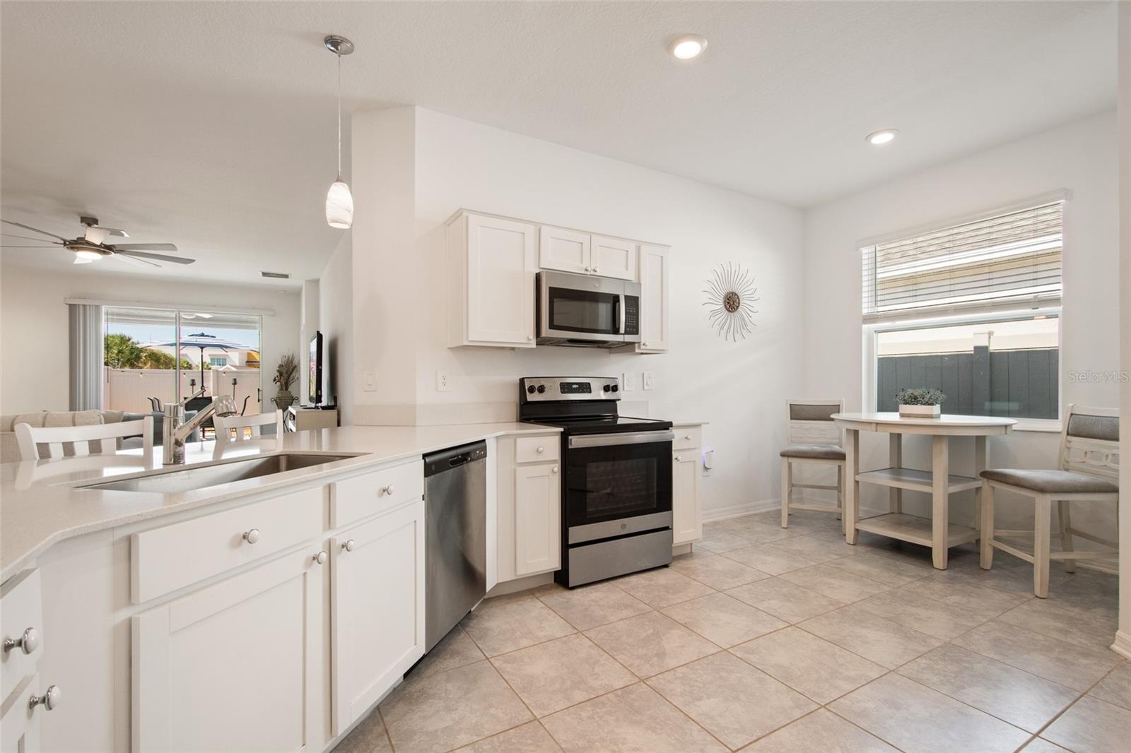 Listing photo id 9 for 1172 Tyler Loop