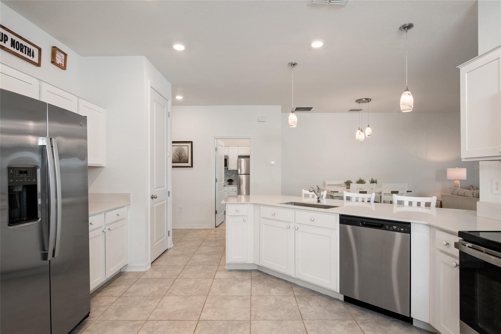 Listing photo id 12 for 1172 Tyler Loop