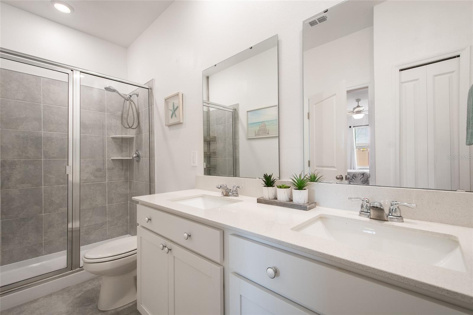 Listing photo id 26 for 1172 Tyler Loop