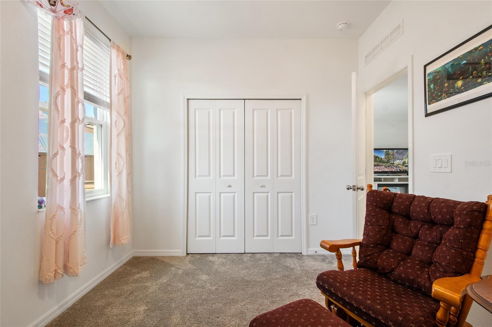 Listing photo id 31 for 1172 Tyler Loop