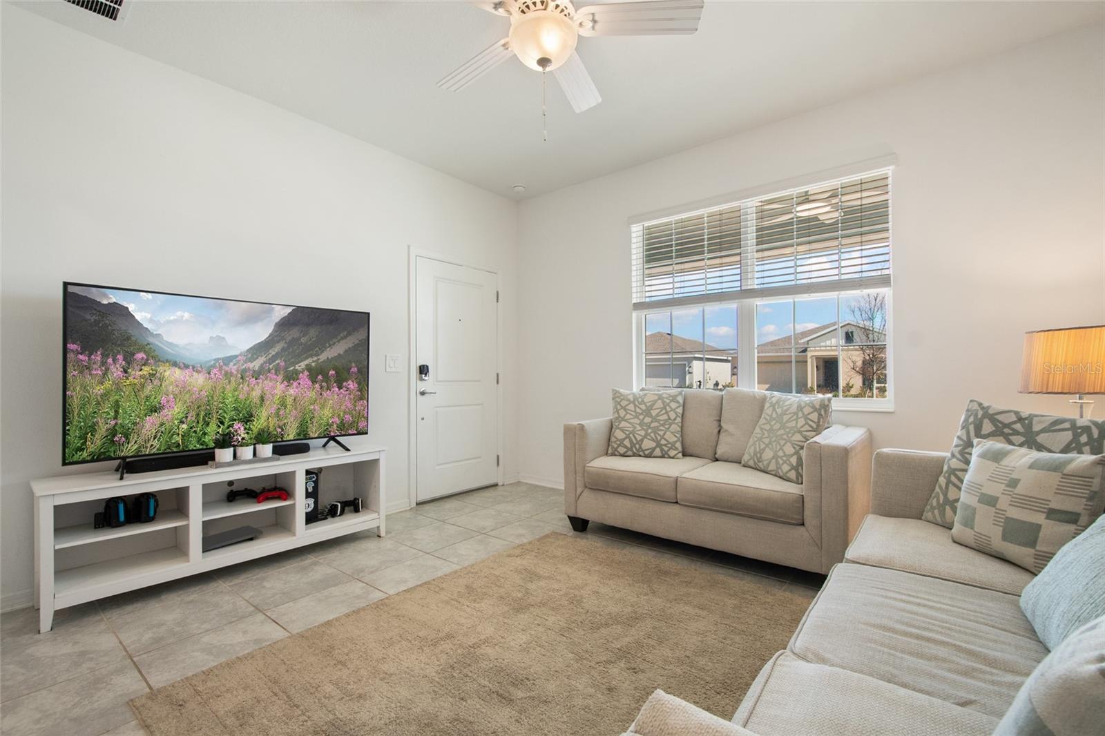 Listing photo id 35 for 1172 Tyler Loop