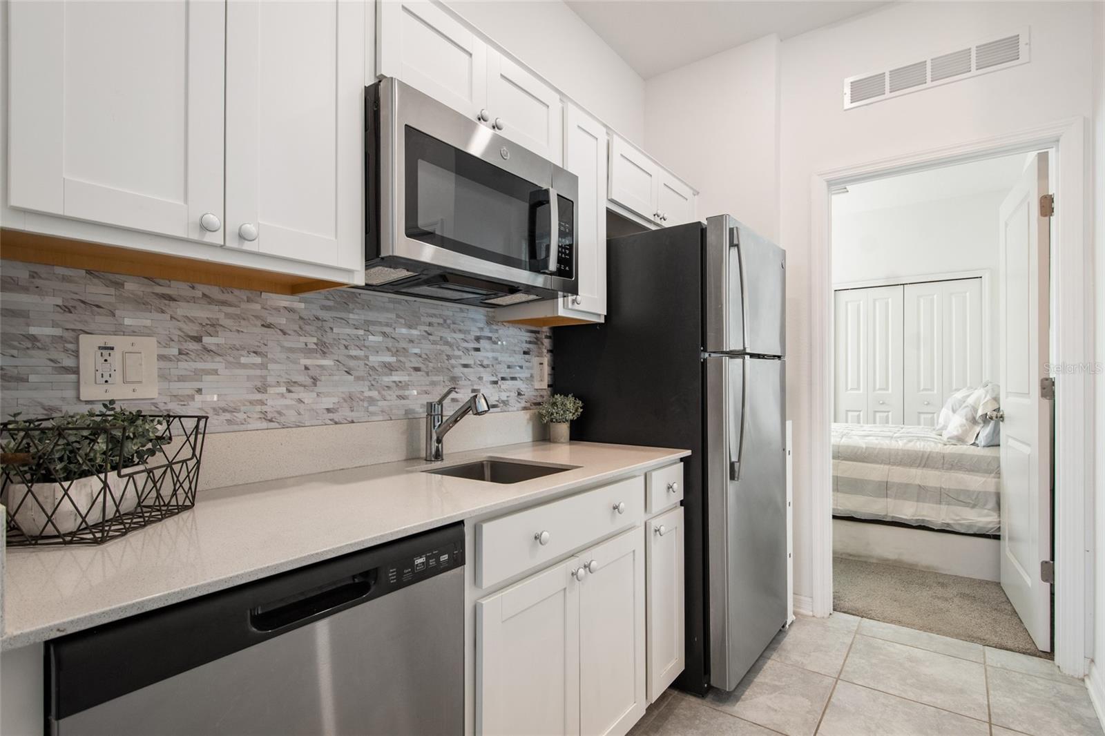 Listing photo id 36 for 1172 Tyler Loop