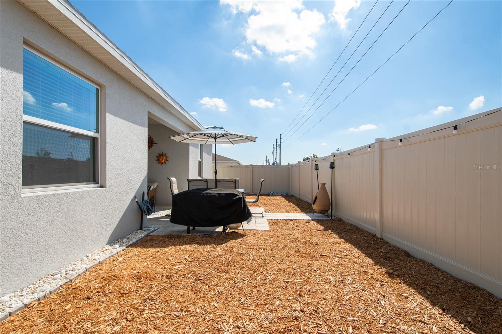 Listing photo id 47 for 1172 Tyler Loop