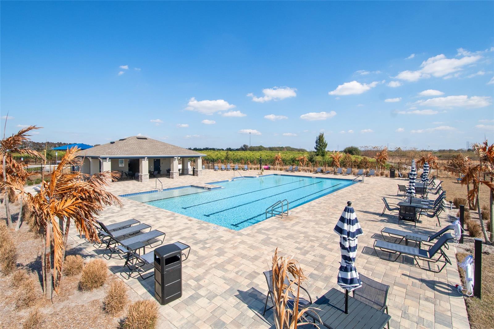 Listing photo id 49 for 1172 Tyler Loop