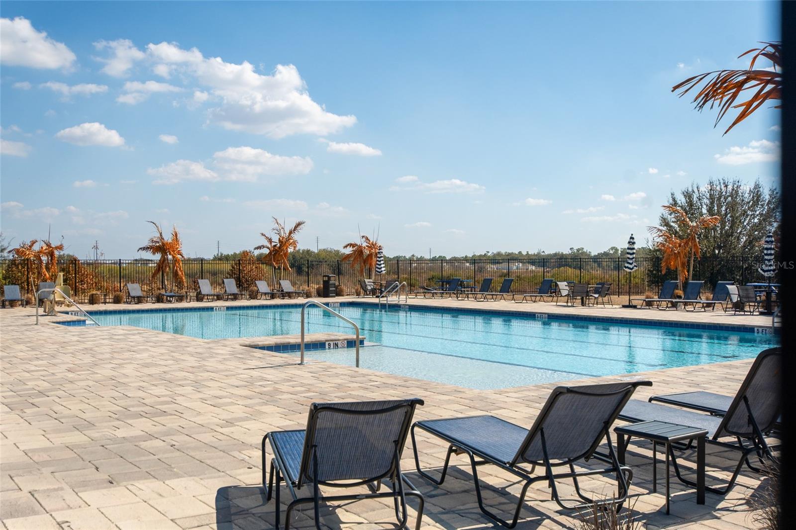 Listing photo id 50 for 1172 Tyler Loop