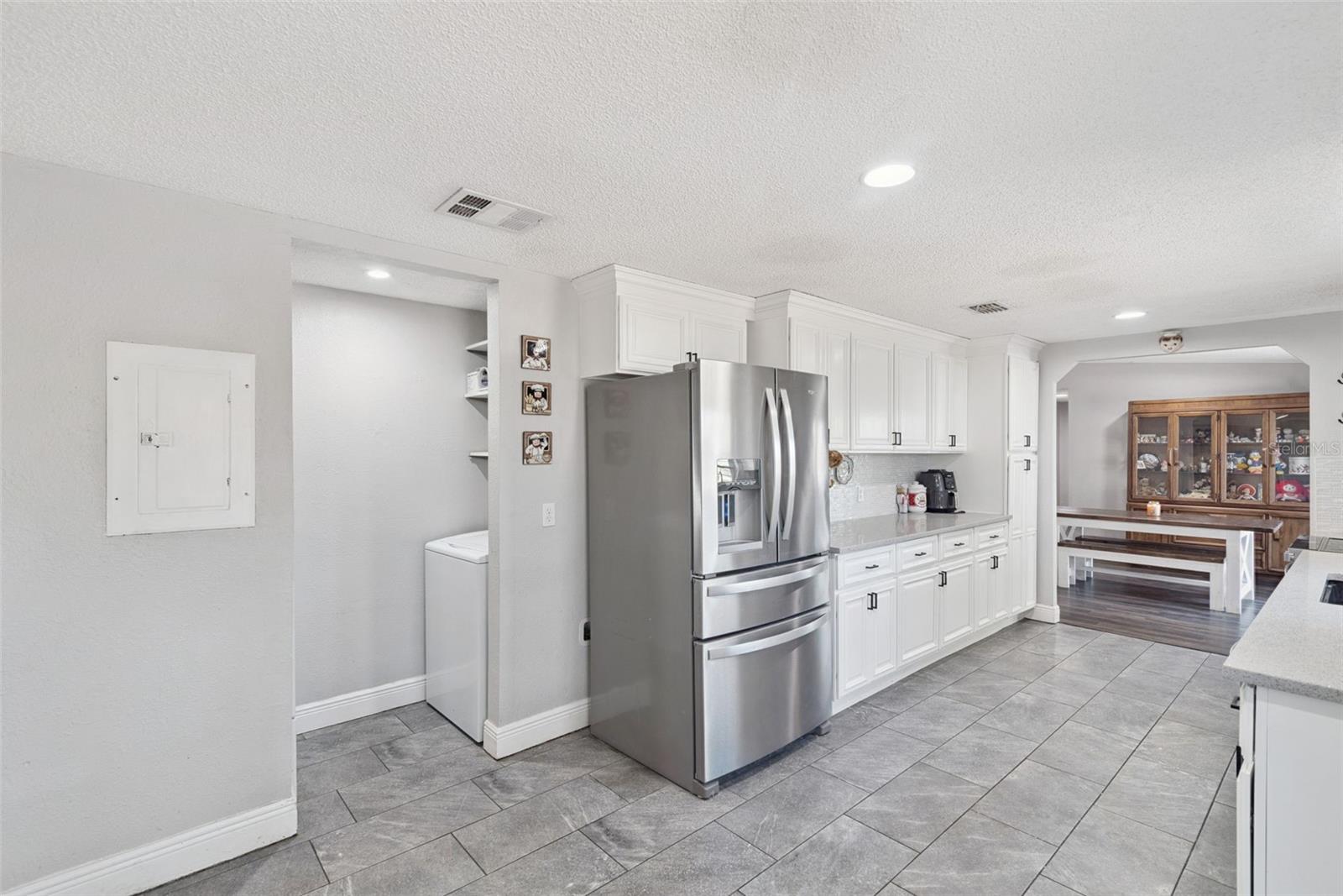 Image 9 of 22 For 14655 Liberty Street