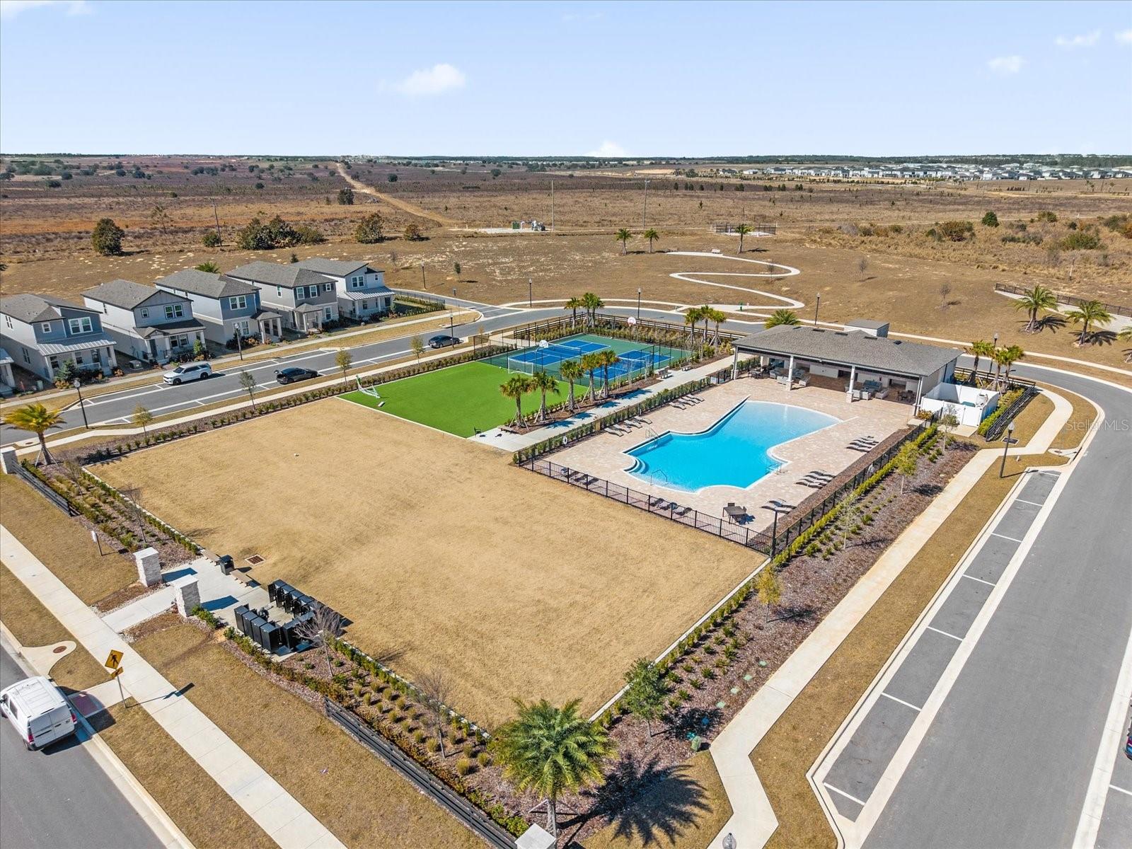 Image 33 of 41 For 16246 Merry Alley