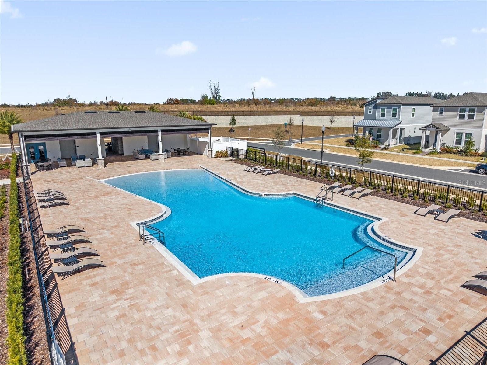 Image 35 of 41 For 16246 Merry Alley