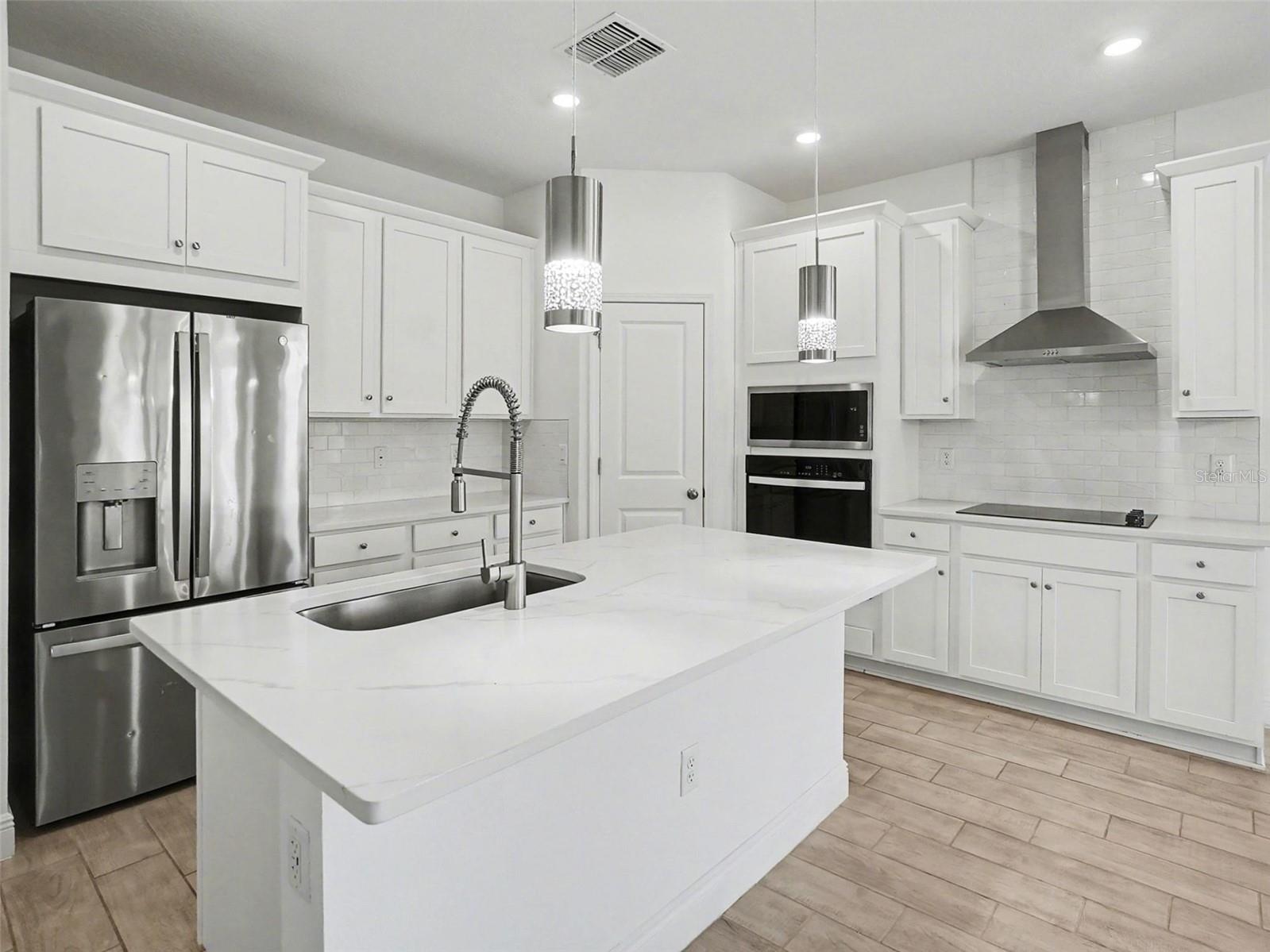 Image 18 of 45 For 2040 Keystone Pass Boulevard