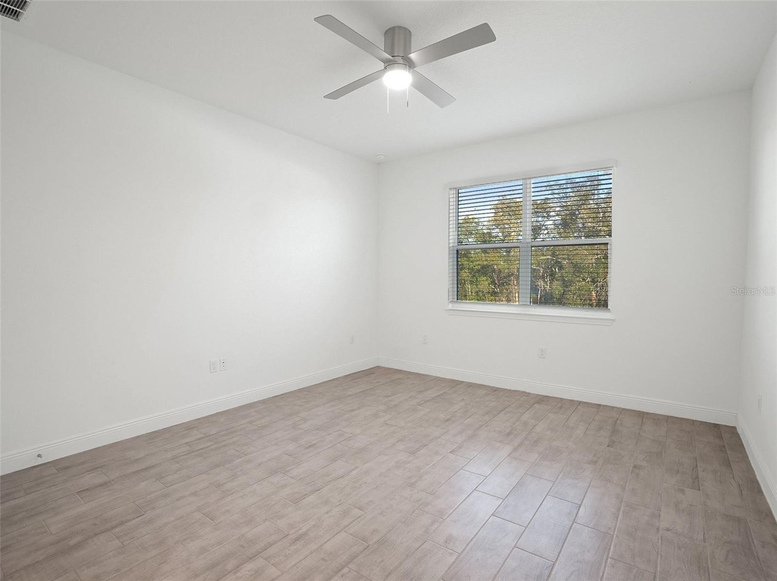 Image 24 of 45 For 2040 Keystone Pass Boulevard