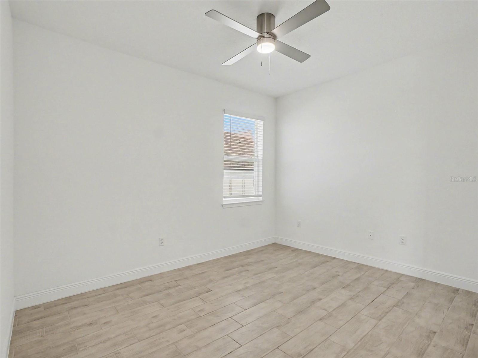 Image 27 of 45 For 2040 Keystone Pass Boulevard