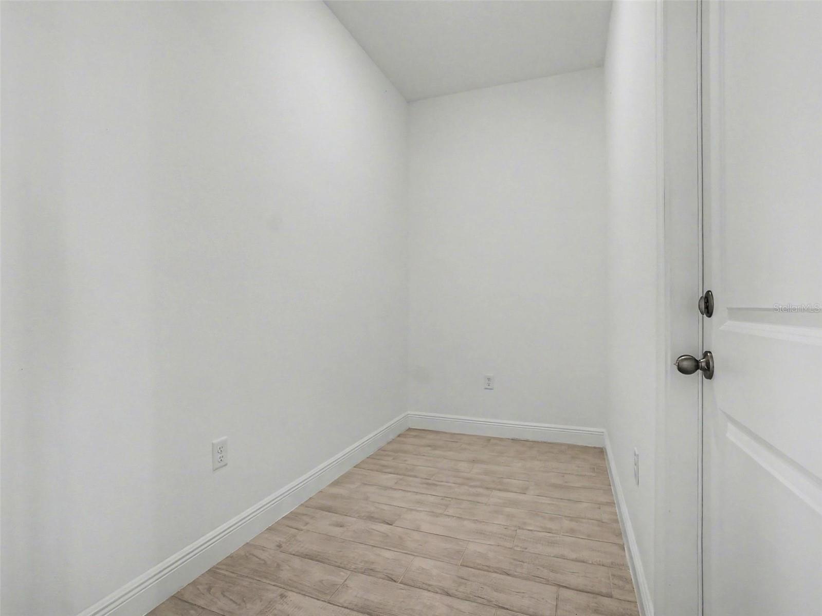 Image 32 of 45 For 2040 Keystone Pass Boulevard