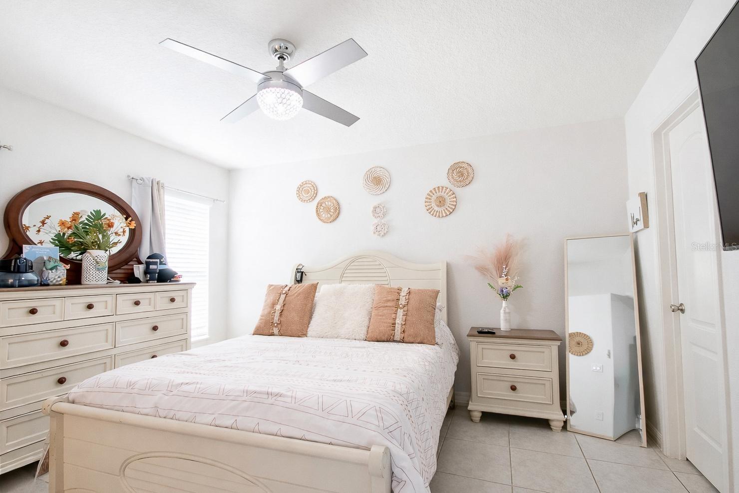 Image 11 of 36 For 3124 Lakes Crest Avenue