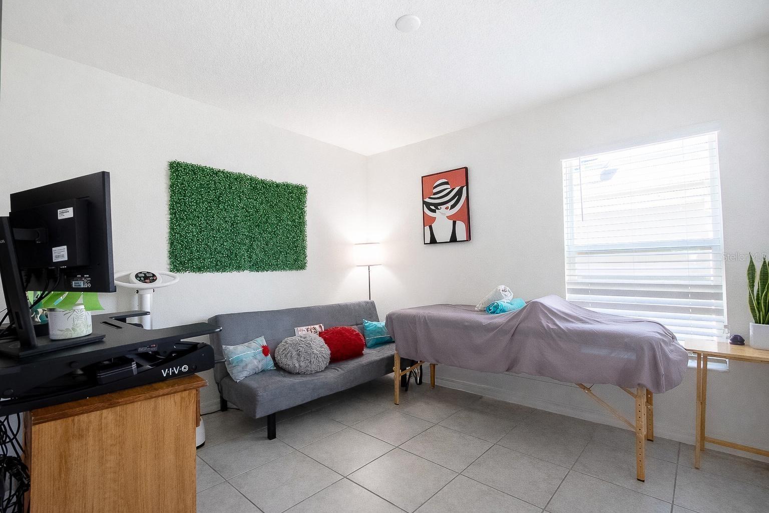 Image 15 of 36 For 3124 Lakes Crest Avenue