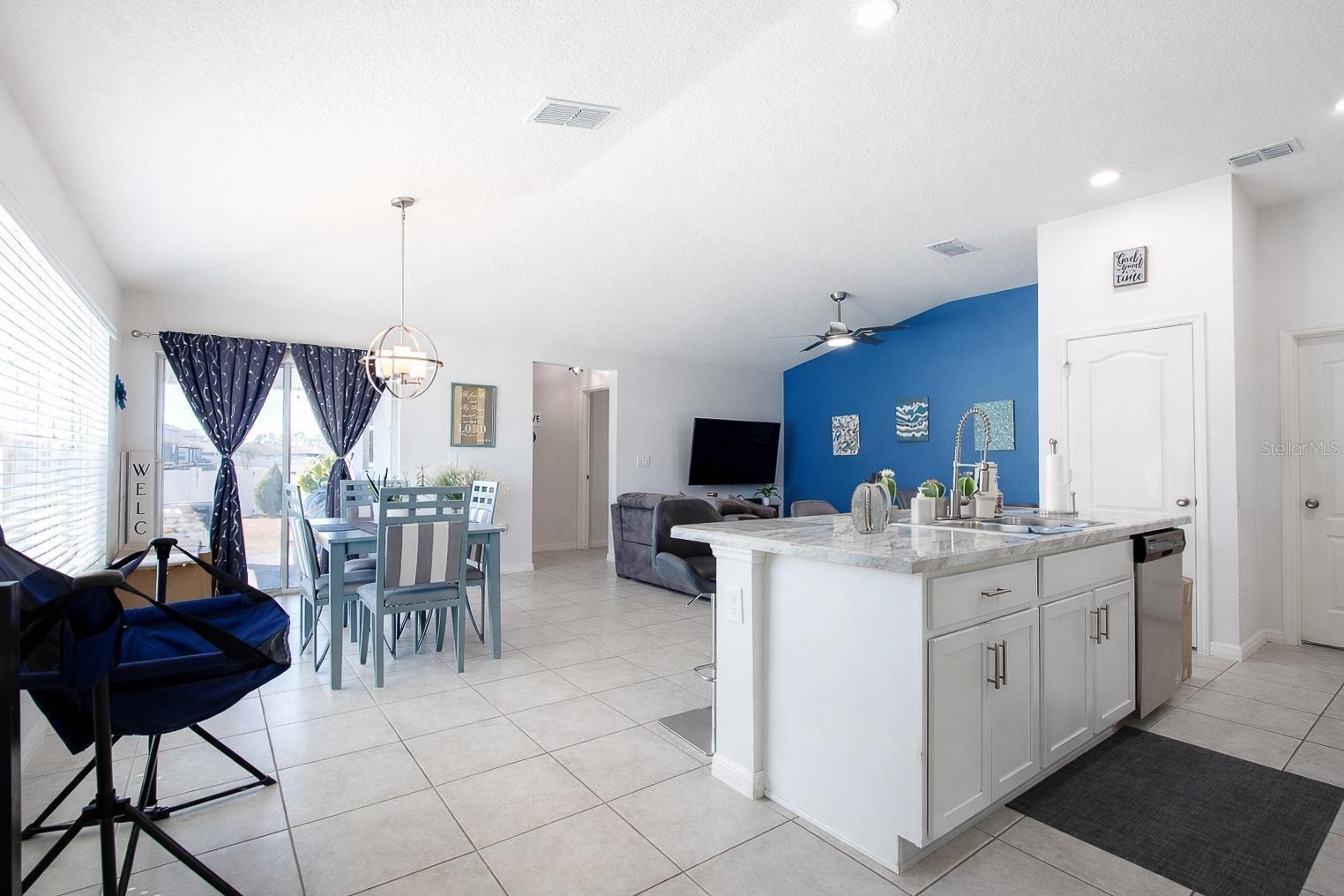 Image 6 of 36 For 3124 Lakes Crest Avenue