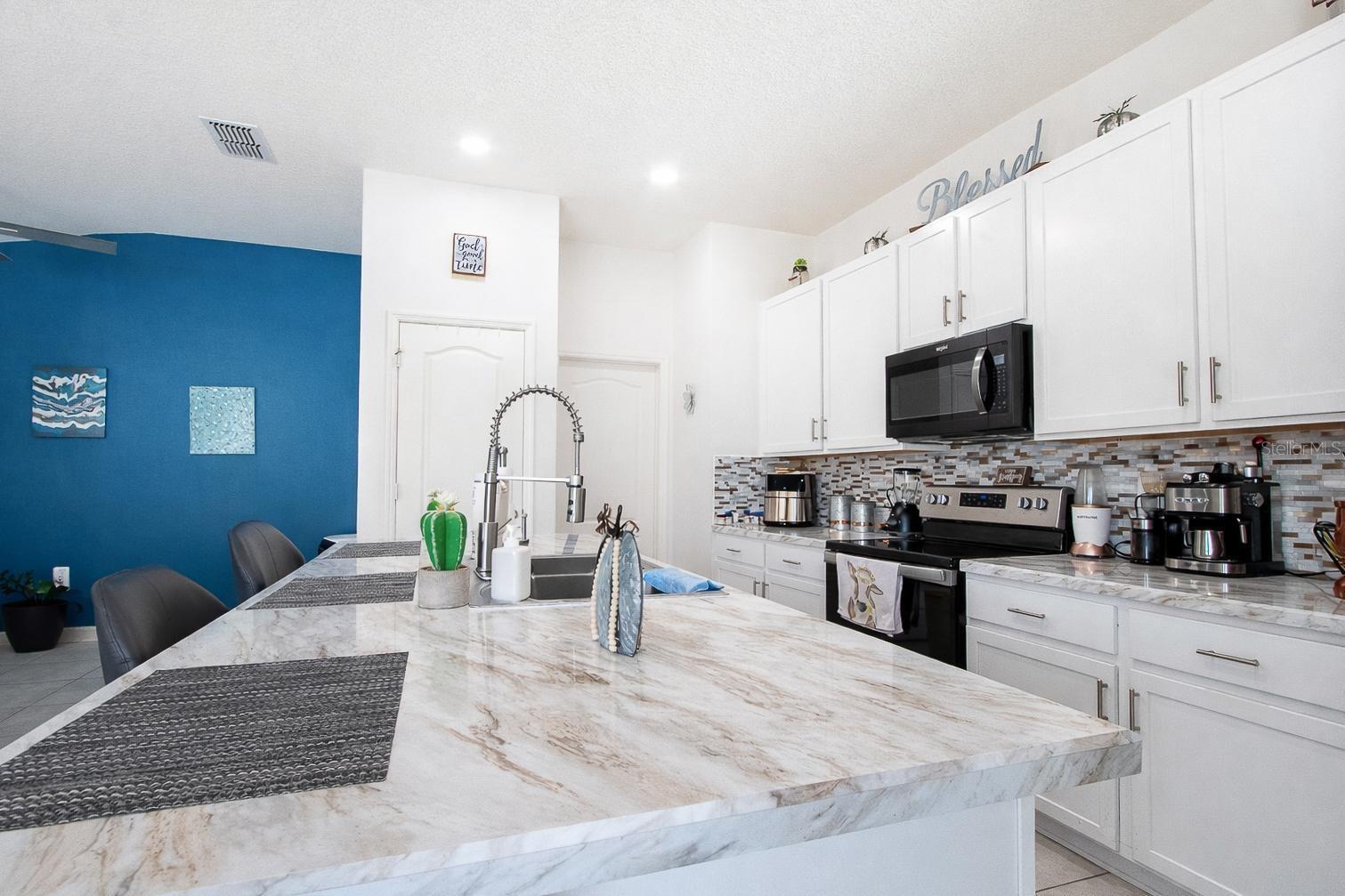 Image 7 of 36 For 3124 Lakes Crest Avenue