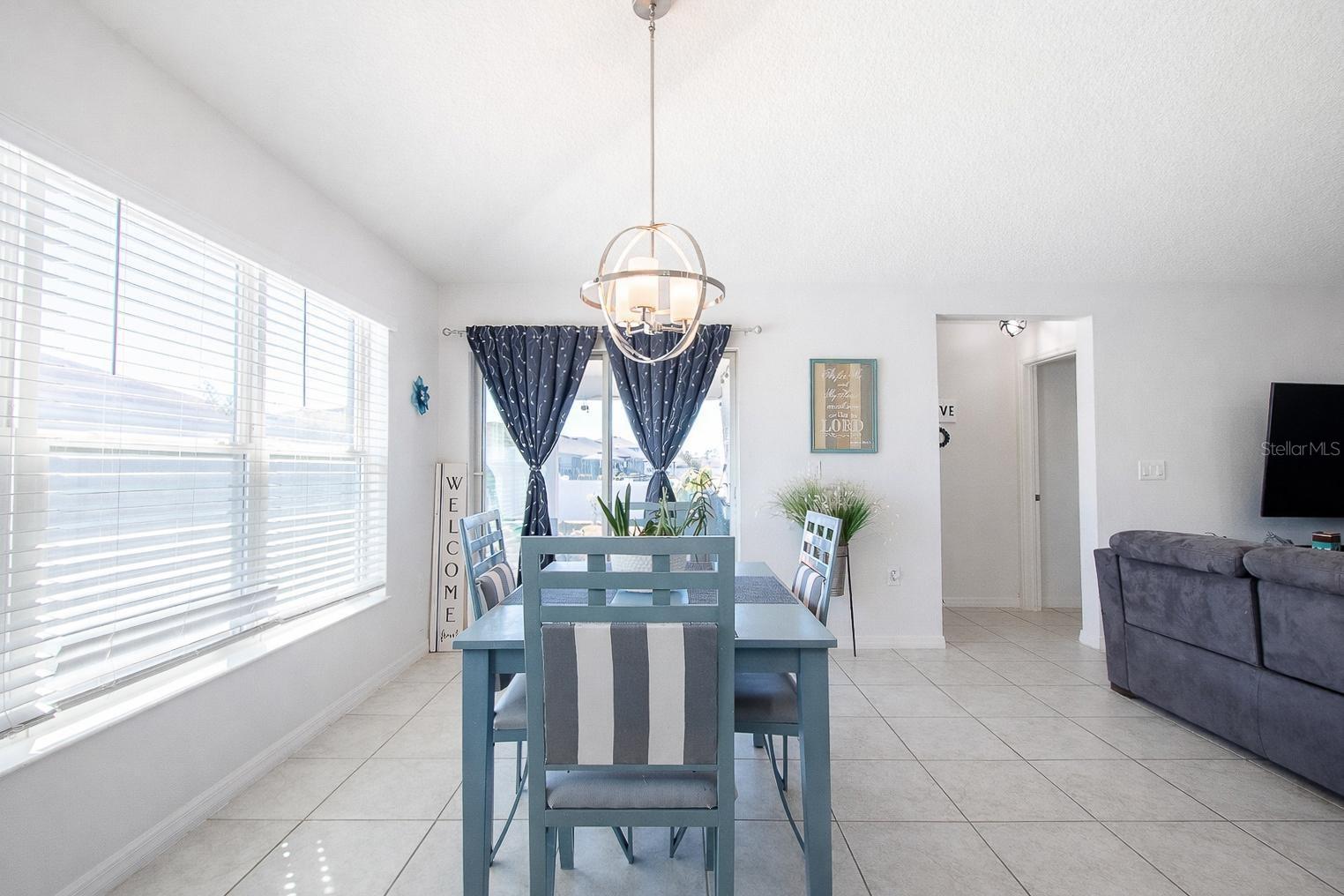 Image 9 of 36 For 3124 Lakes Crest Avenue