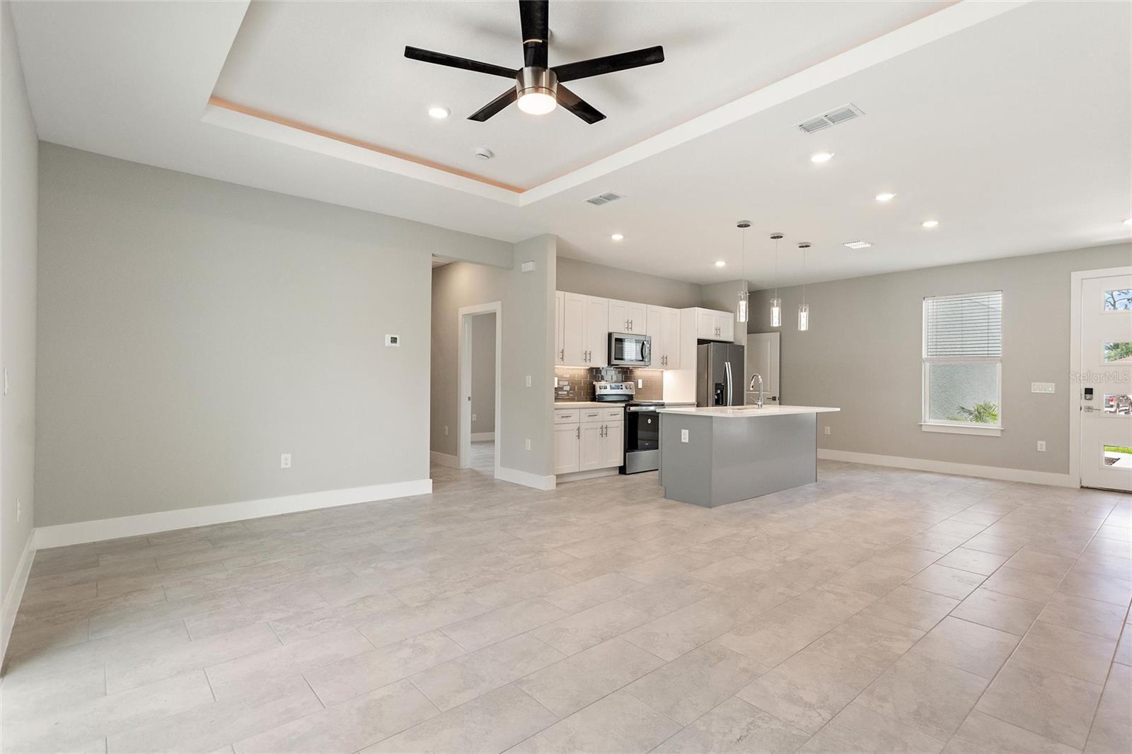 Image 10 of 32 For 3330 Traverse Avenue