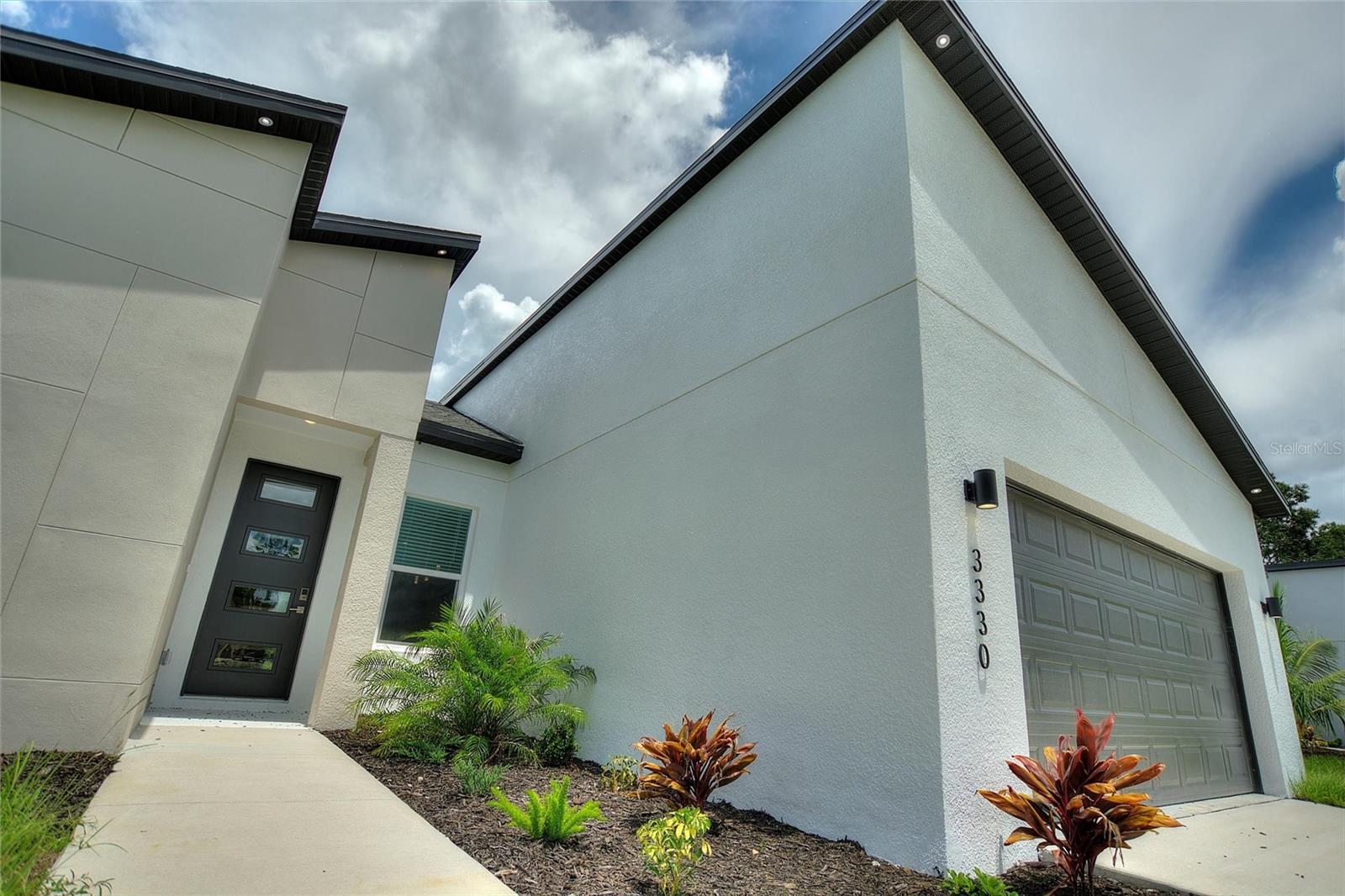 Image 7 of 32 For 3330 Traverse Avenue