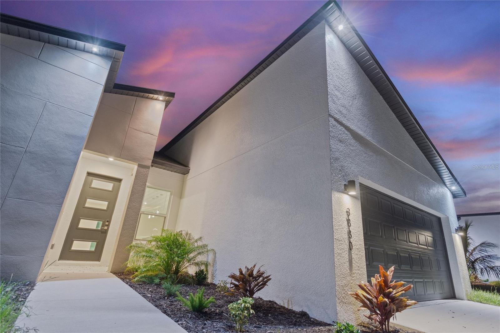 Image 8 of 32 For 3330 Traverse Avenue