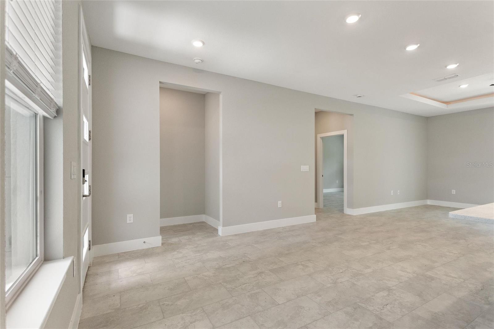 Image 9 of 32 For 3330 Traverse Avenue