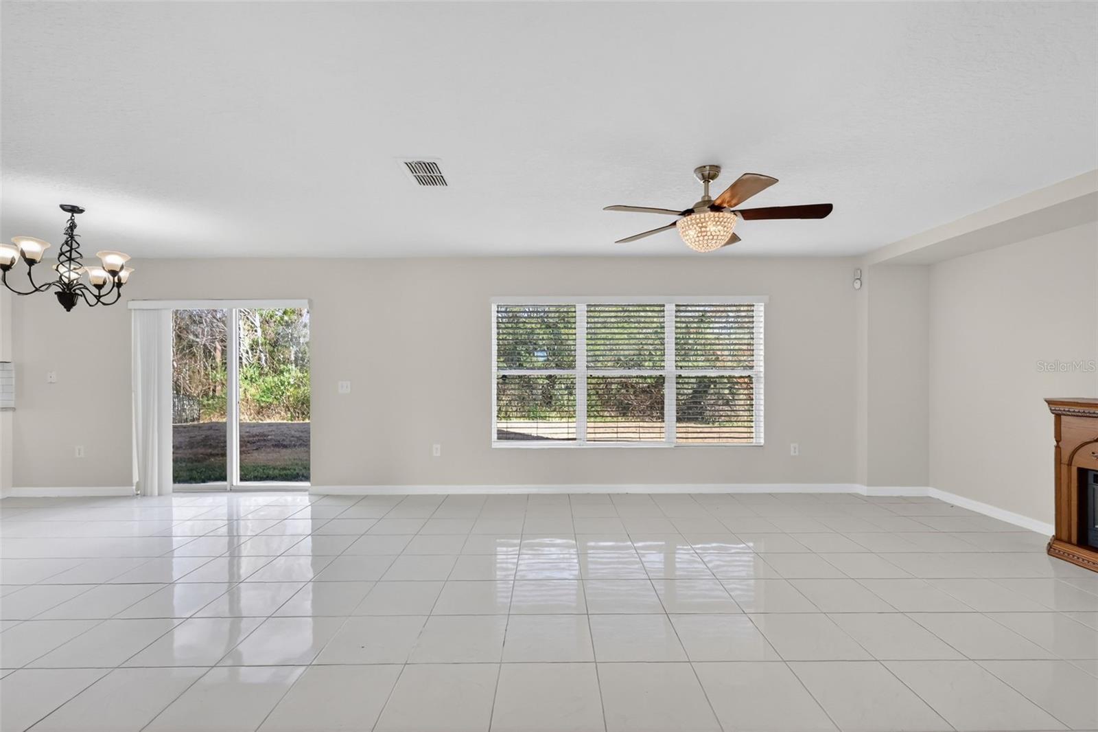 Image 16 of 39 For 413 Country Cottage Lane