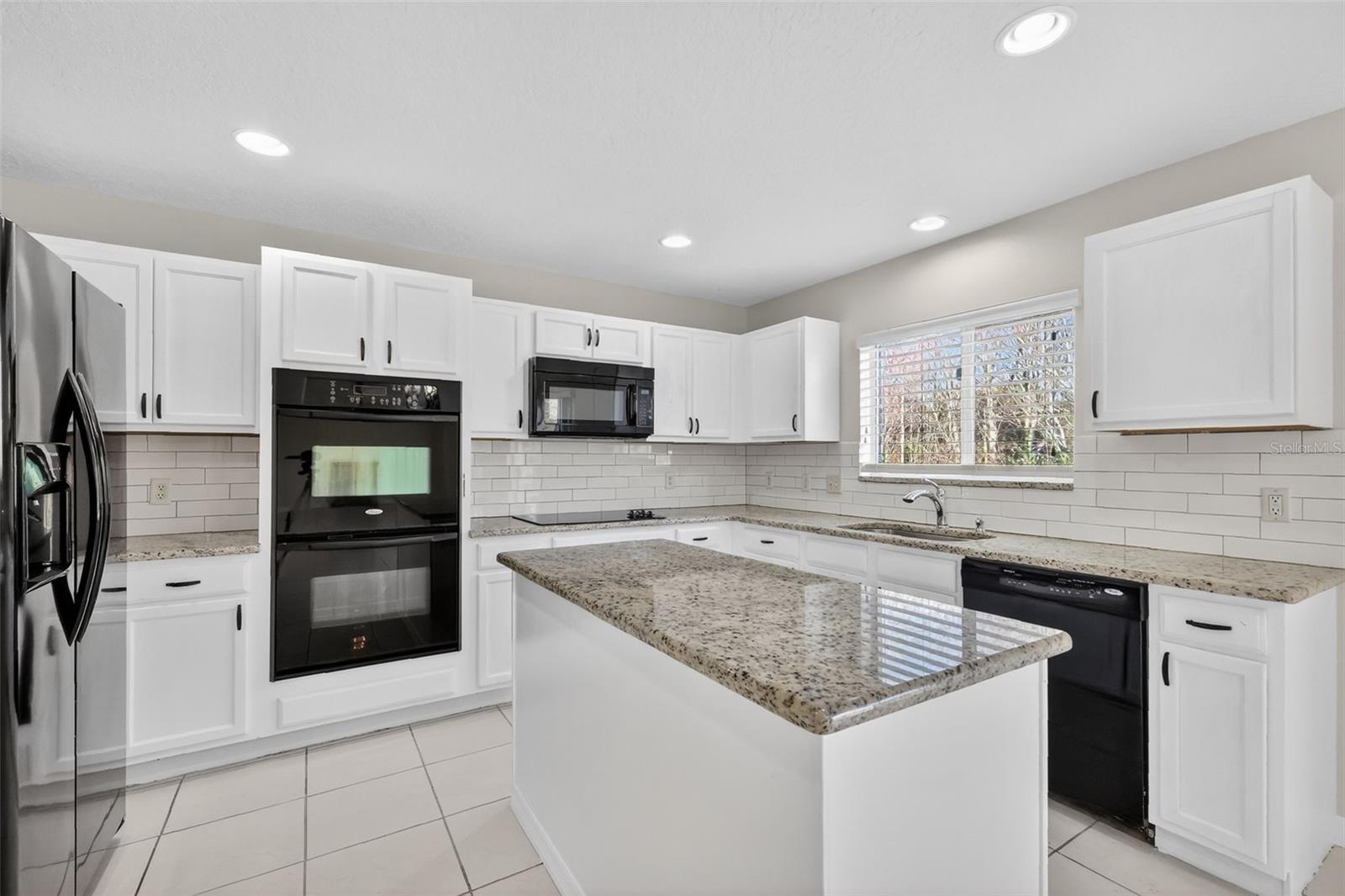 Image 22 of 39 For 413 Country Cottage Lane