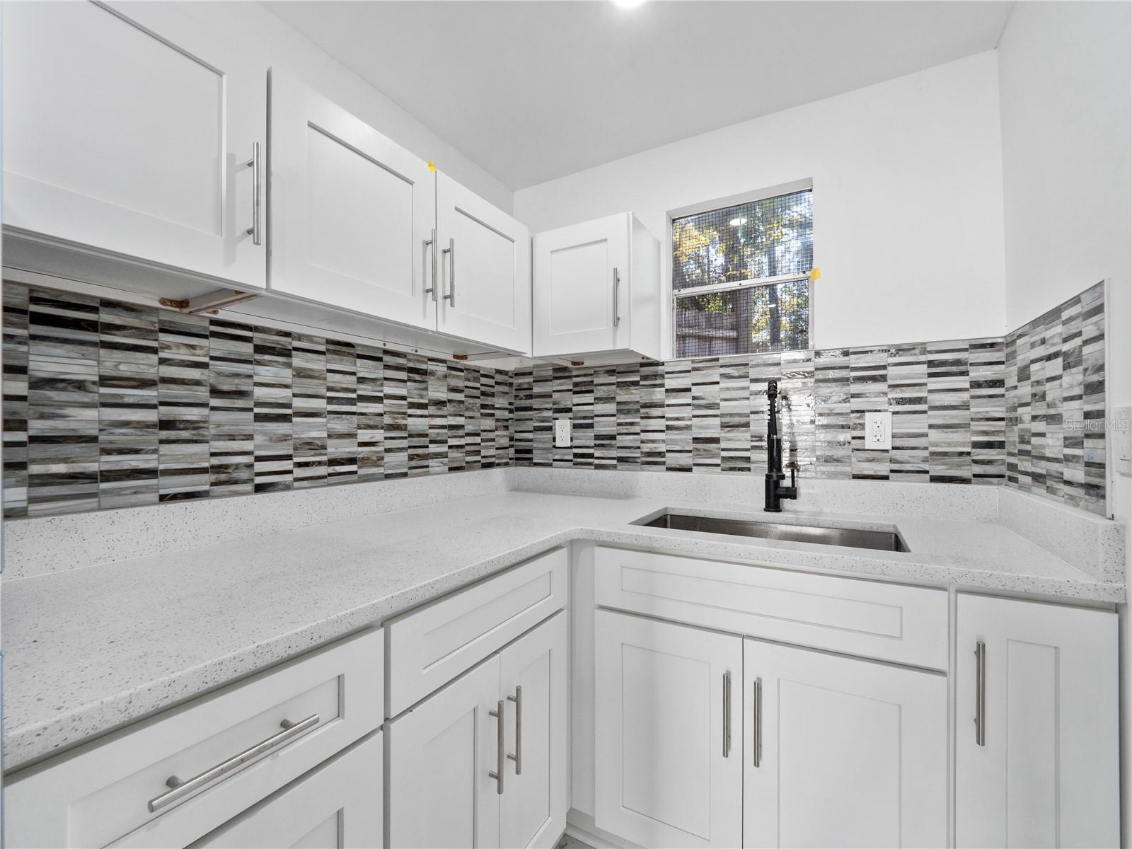 Image 13 of 70 For 2500 Marlboro Street