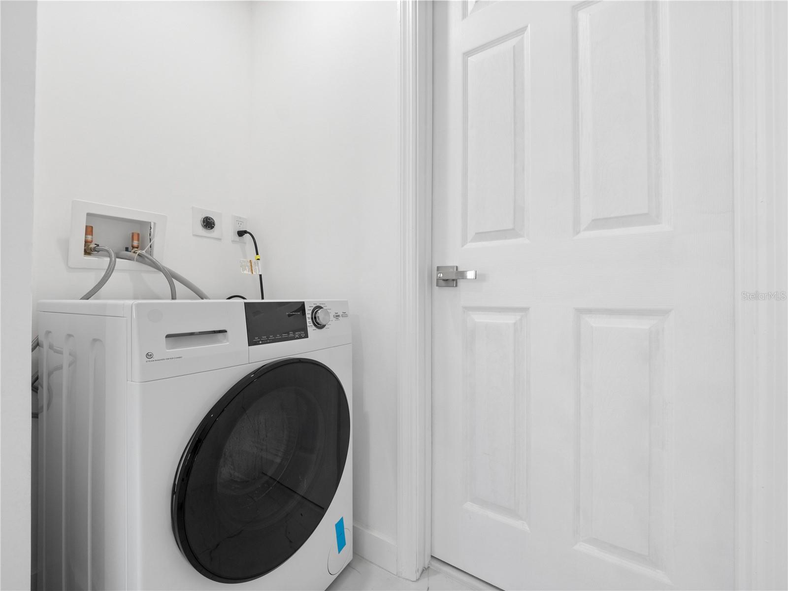 Image 16 of 70 For 2500 Marlboro Street