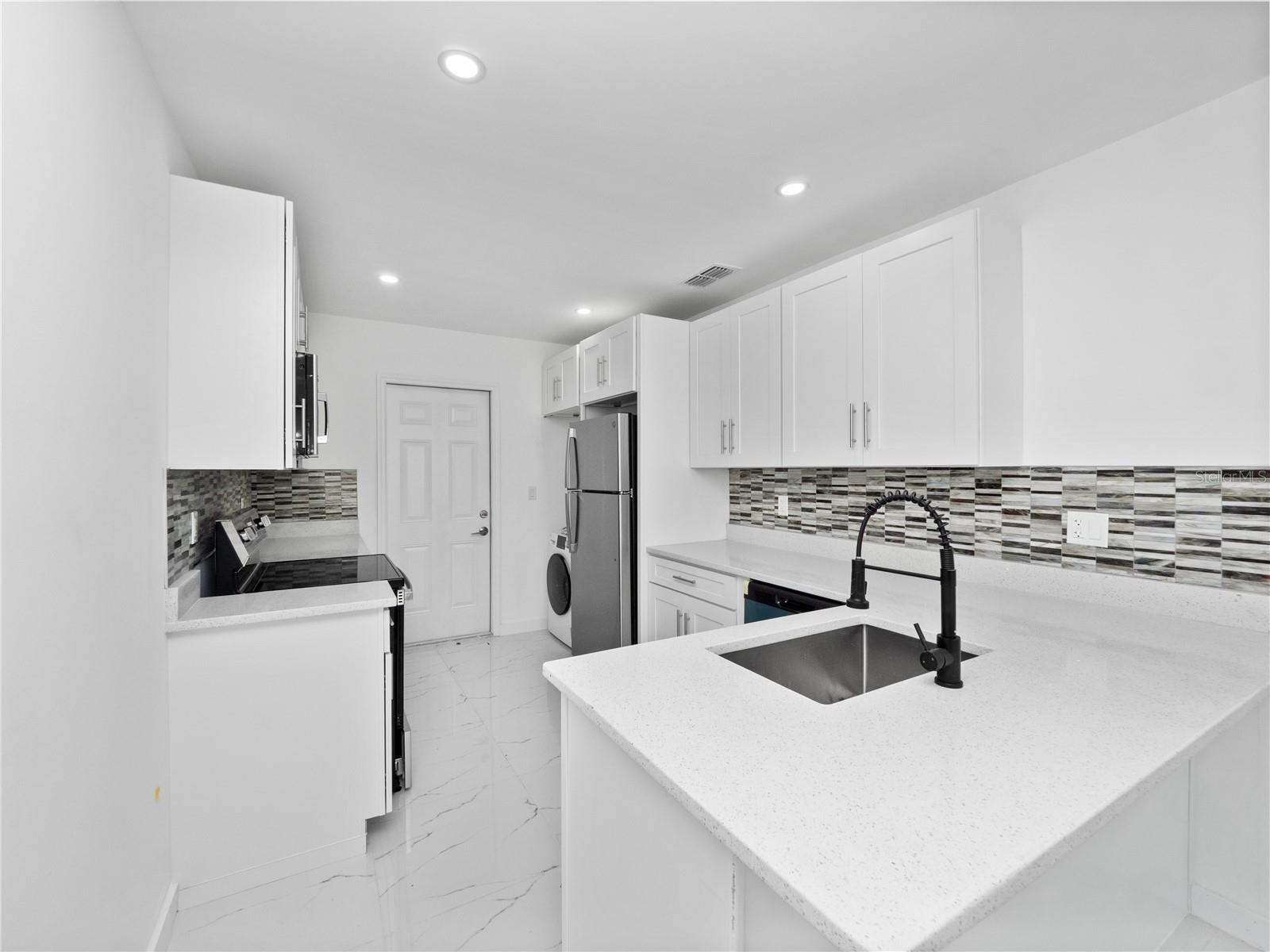 Image 26 of 70 For 2500 Marlboro Street