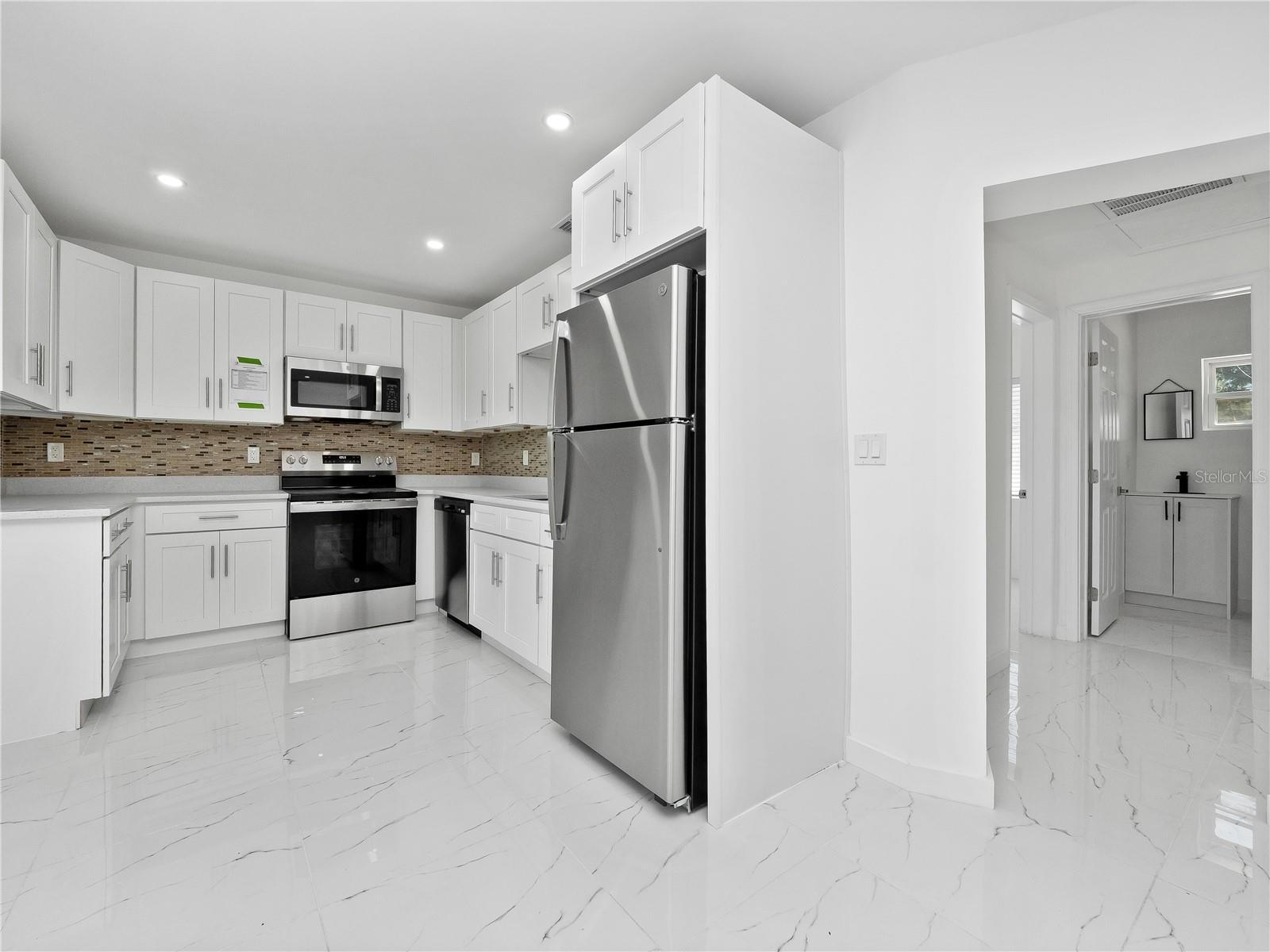 Image 59 of 70 For 2500 Marlboro Street