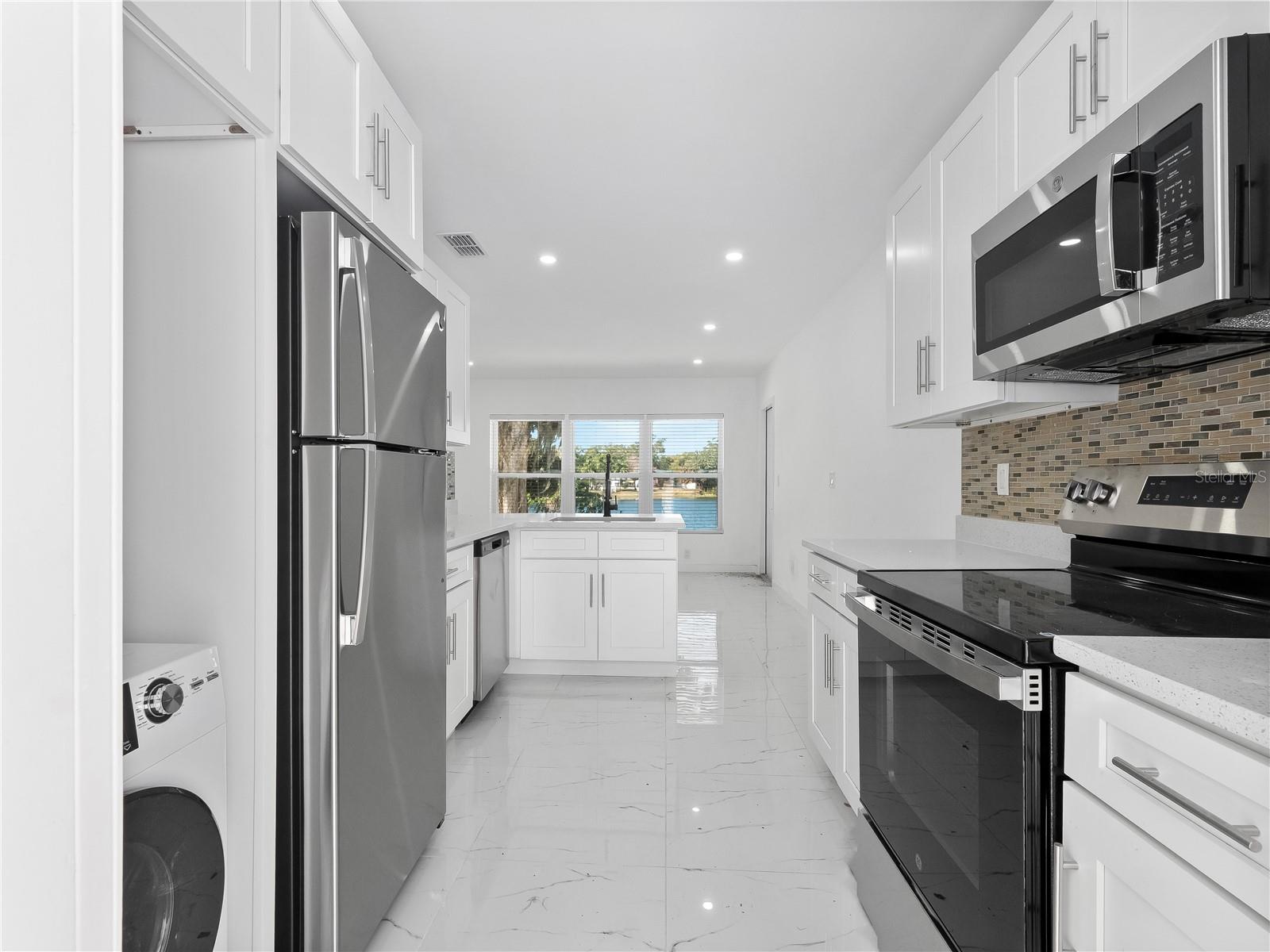 Image 61 of 70 For 2500 Marlboro Street