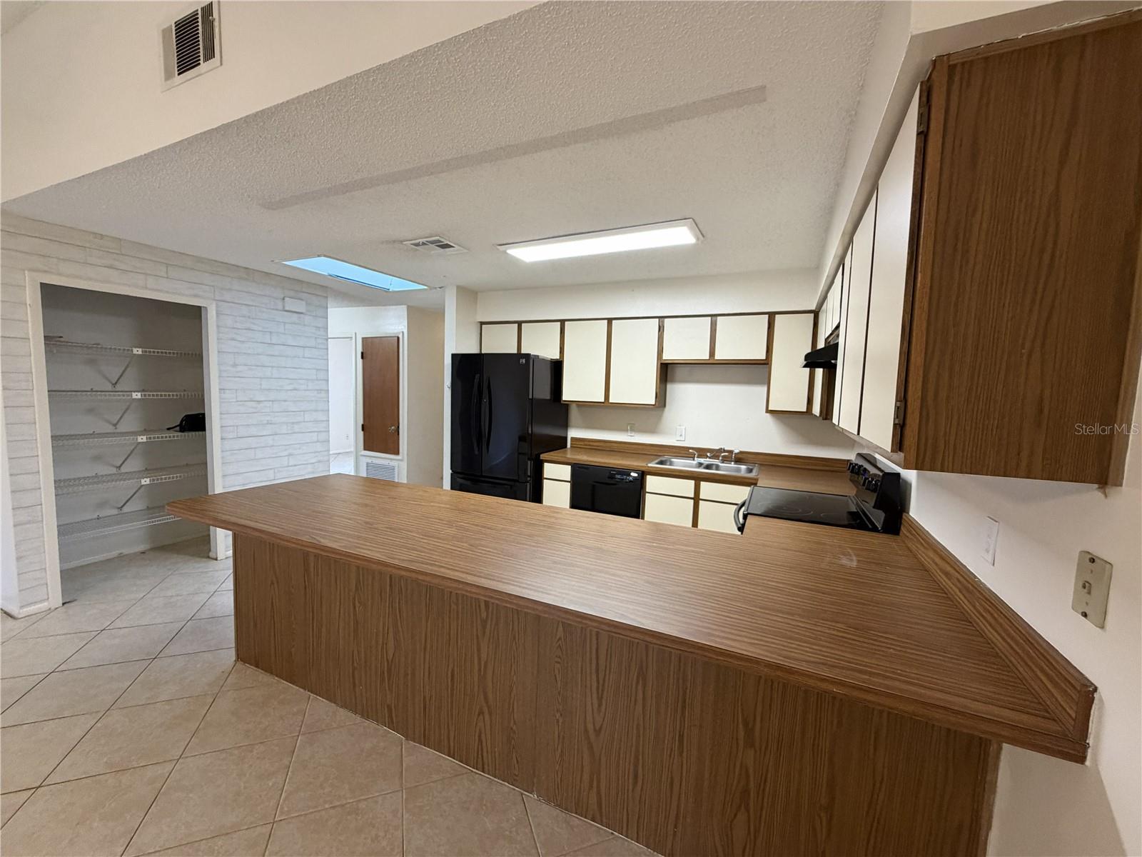 Image 6 of 17 For 1220 Gina Court