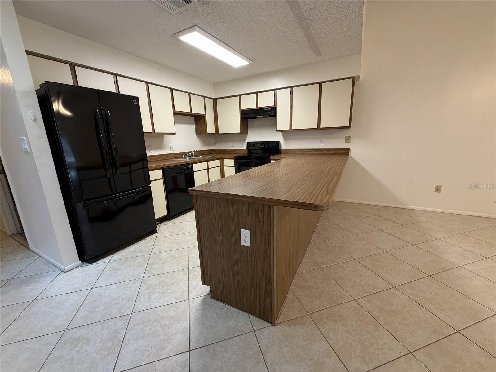 Image 7 of 17 For 1220 Gina Court