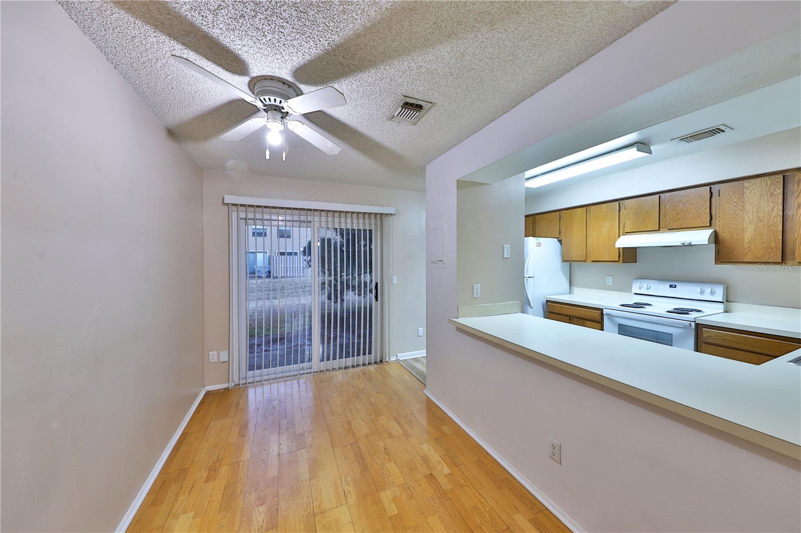 Image 3 of 10 For 1305 Park Villa Place