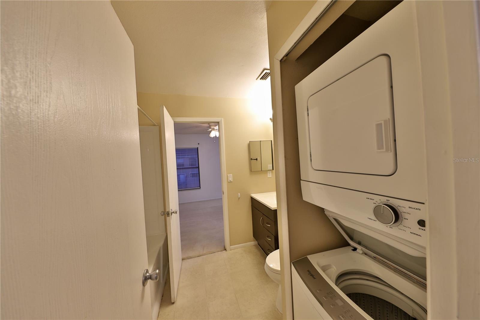 Image 7 of 10 For 1305 Park Villa Place