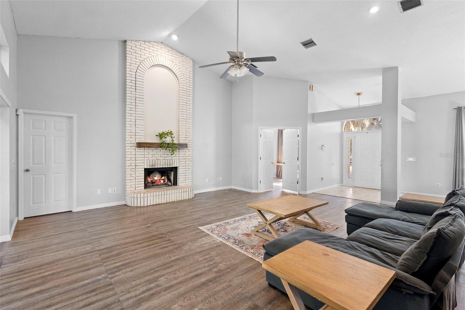 Image 10 of 47 For 1899 Bonkirk Drive