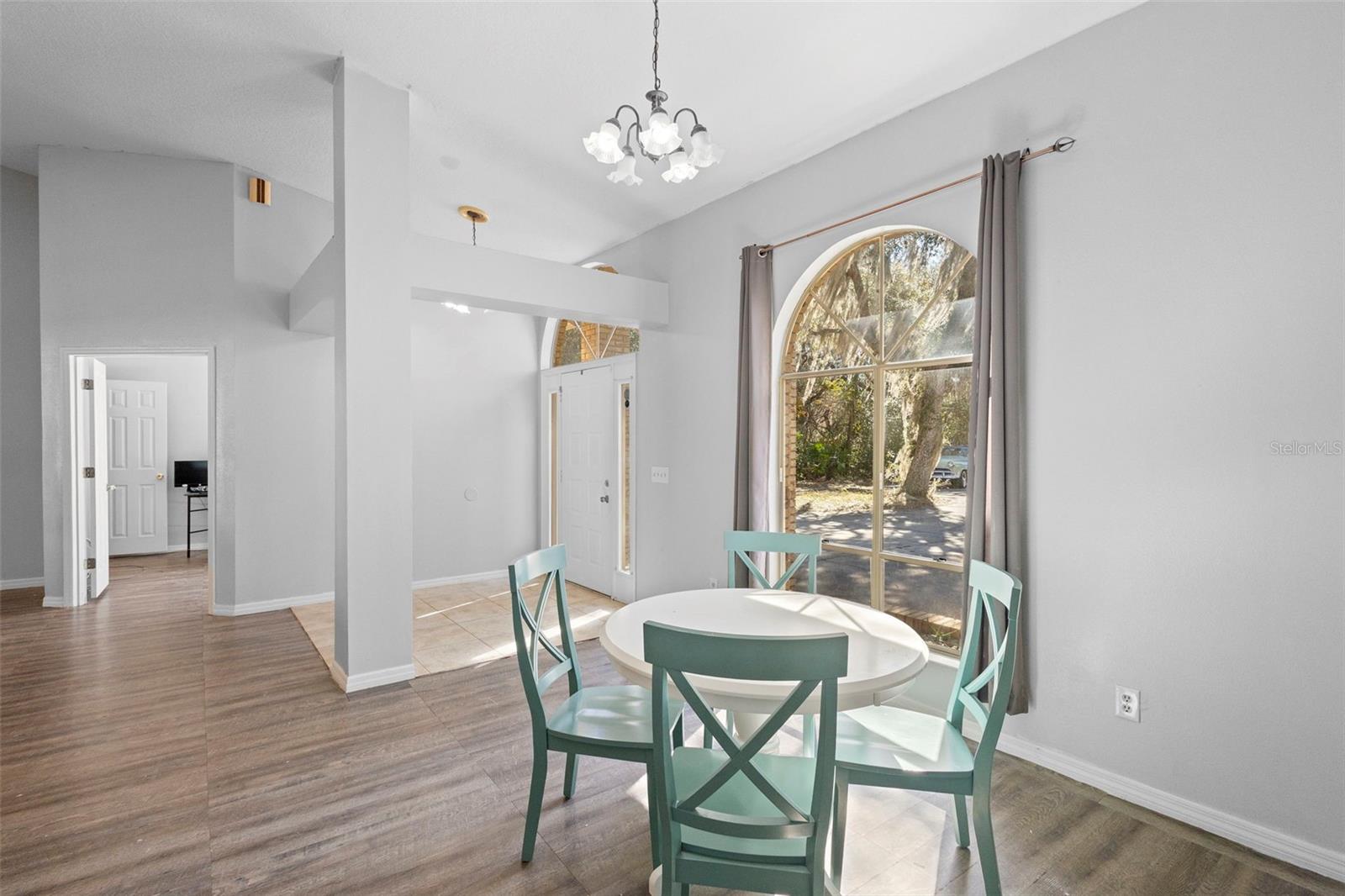 Image 13 of 47 For 1899 Bonkirk Drive