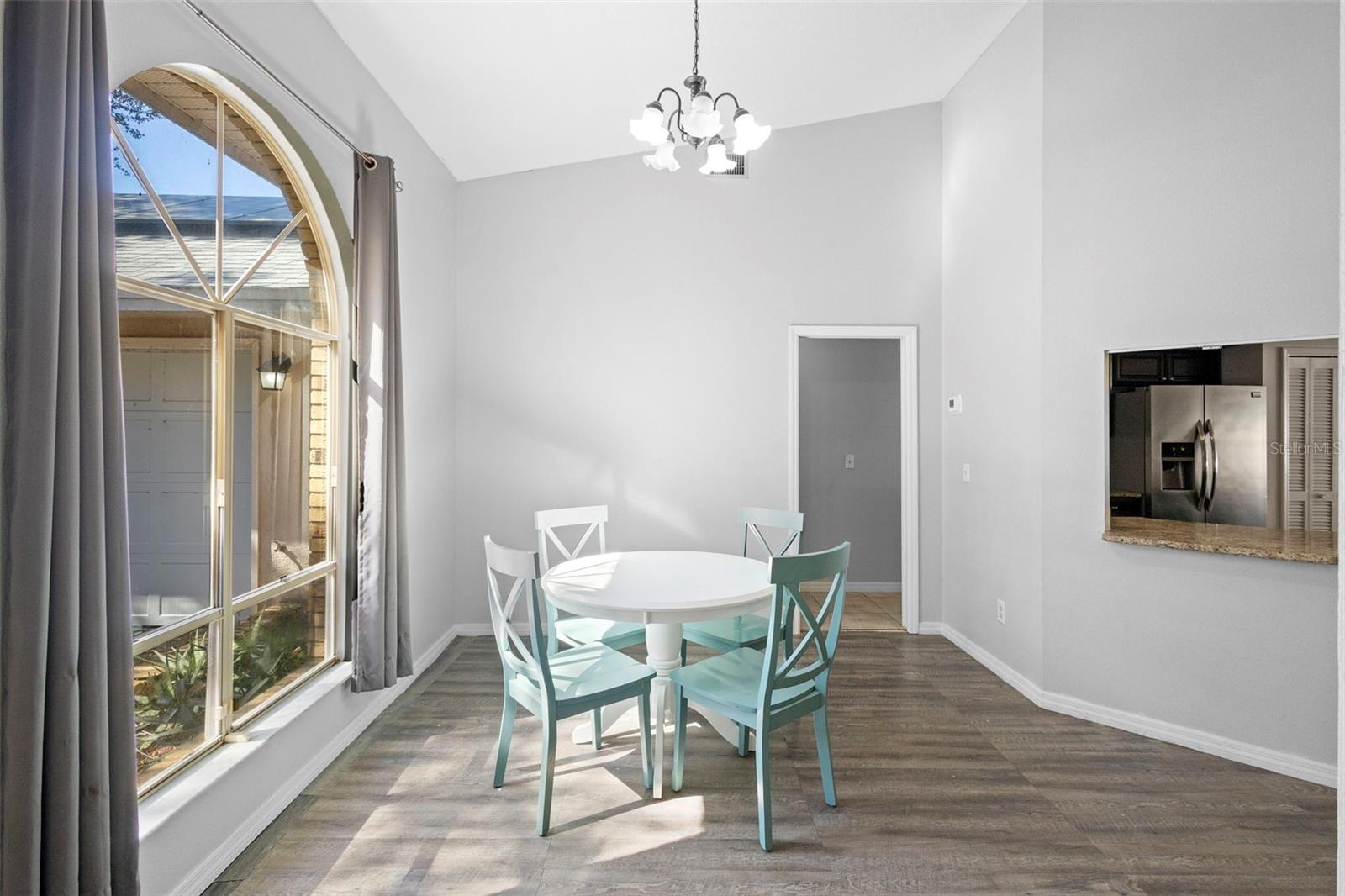 Image 14 of 47 For 1899 Bonkirk Drive