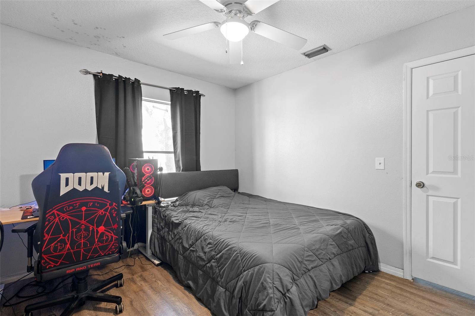 Image 32 of 47 For 1899 Bonkirk Drive